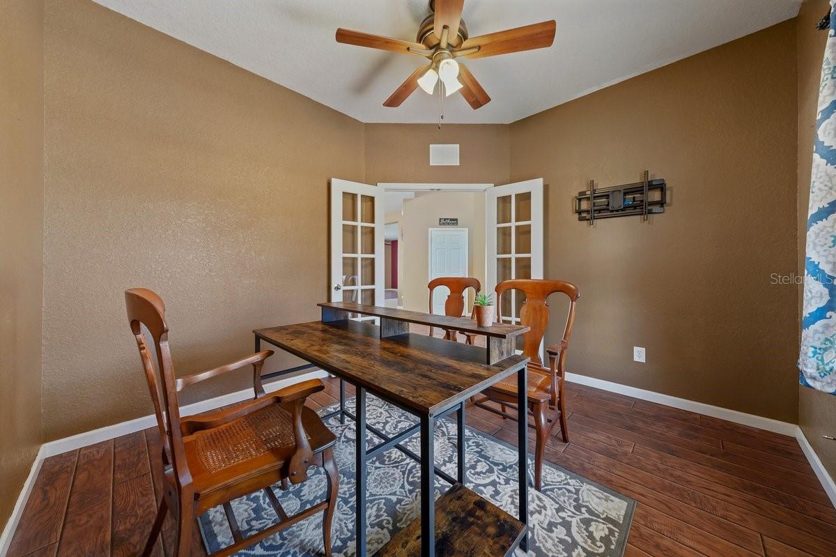 Image 48 of 100 For 4020 57th Terrace