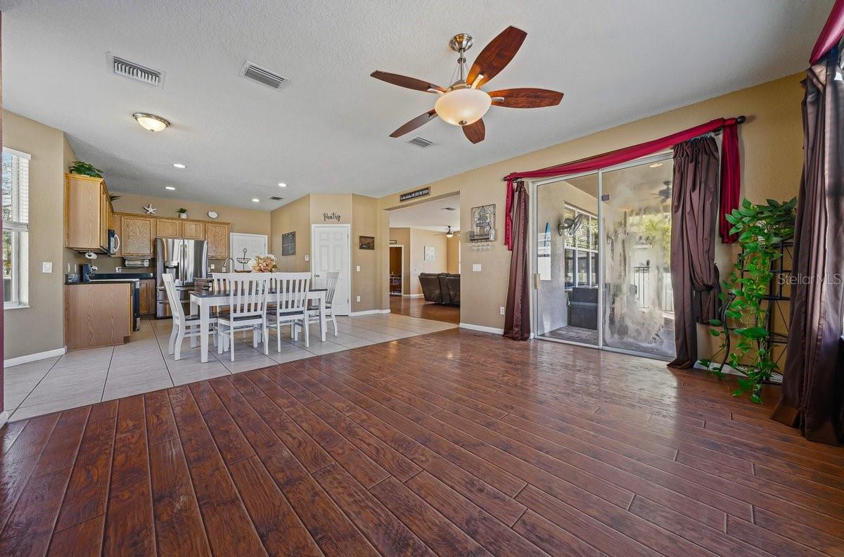 Image 54 of 100 For 4020 57th Terrace