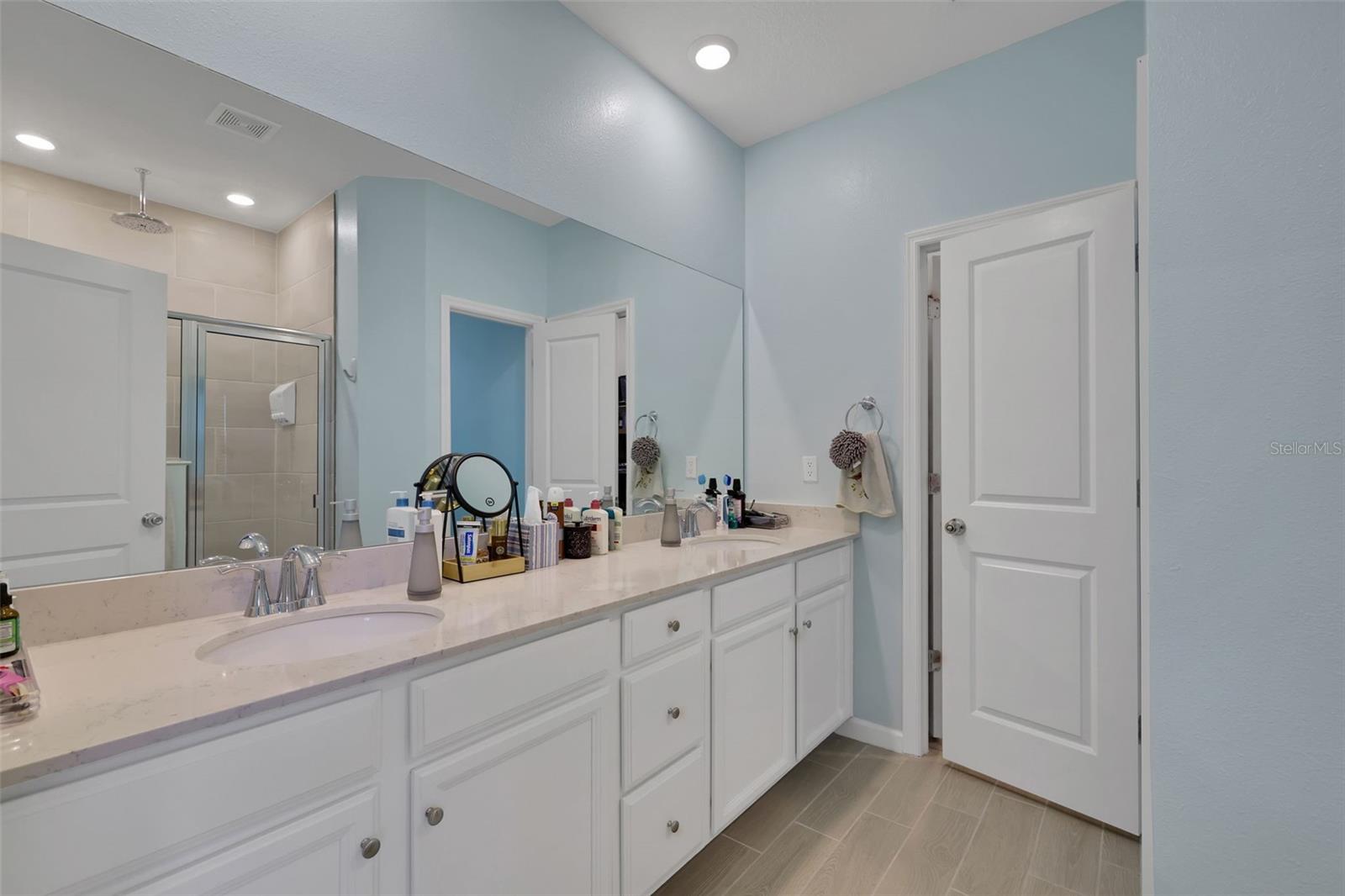 Image 22 of 40 For 7340 76th Terrace