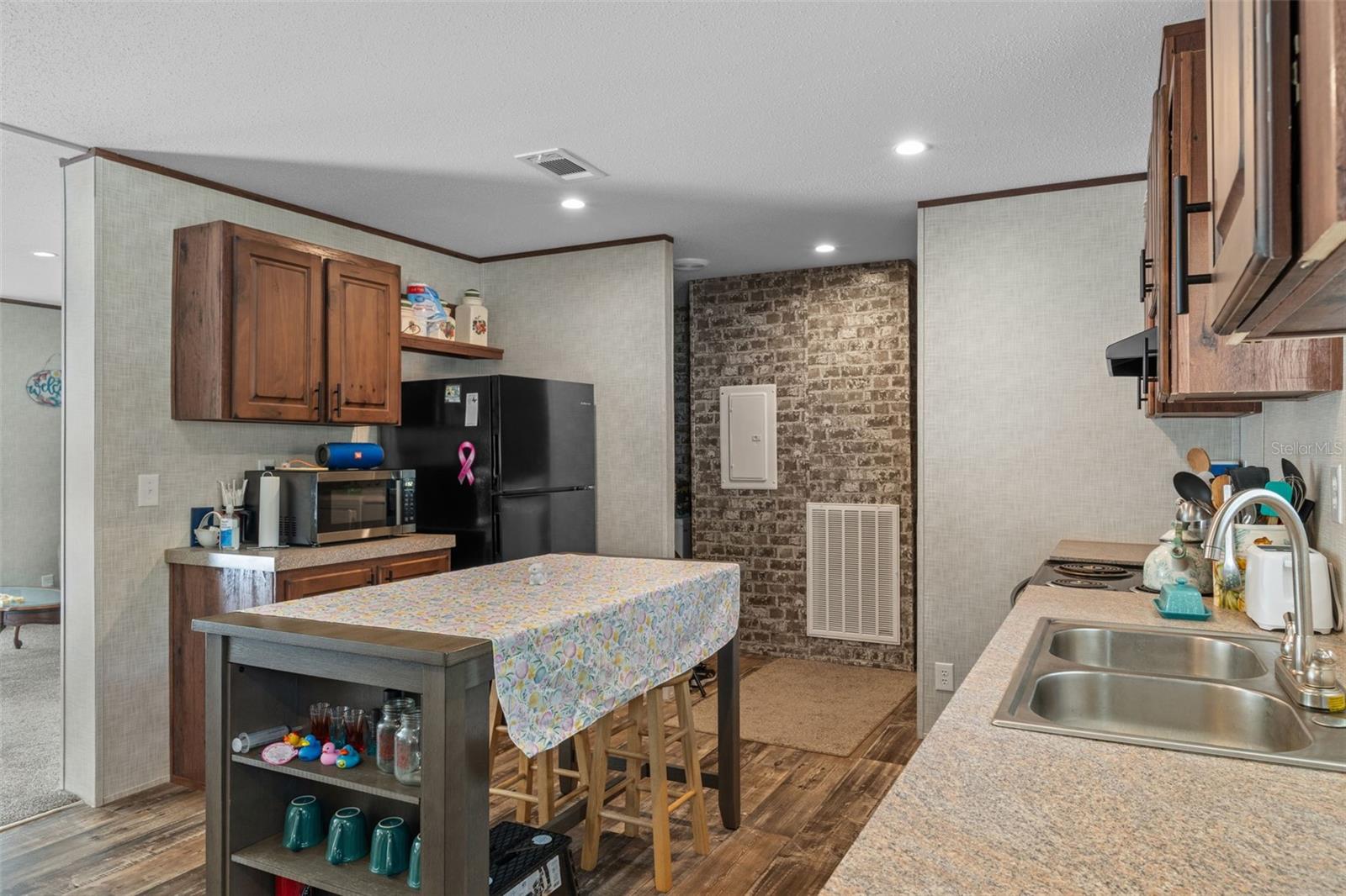 Image 10 of 32 For 6978 Palmer Way