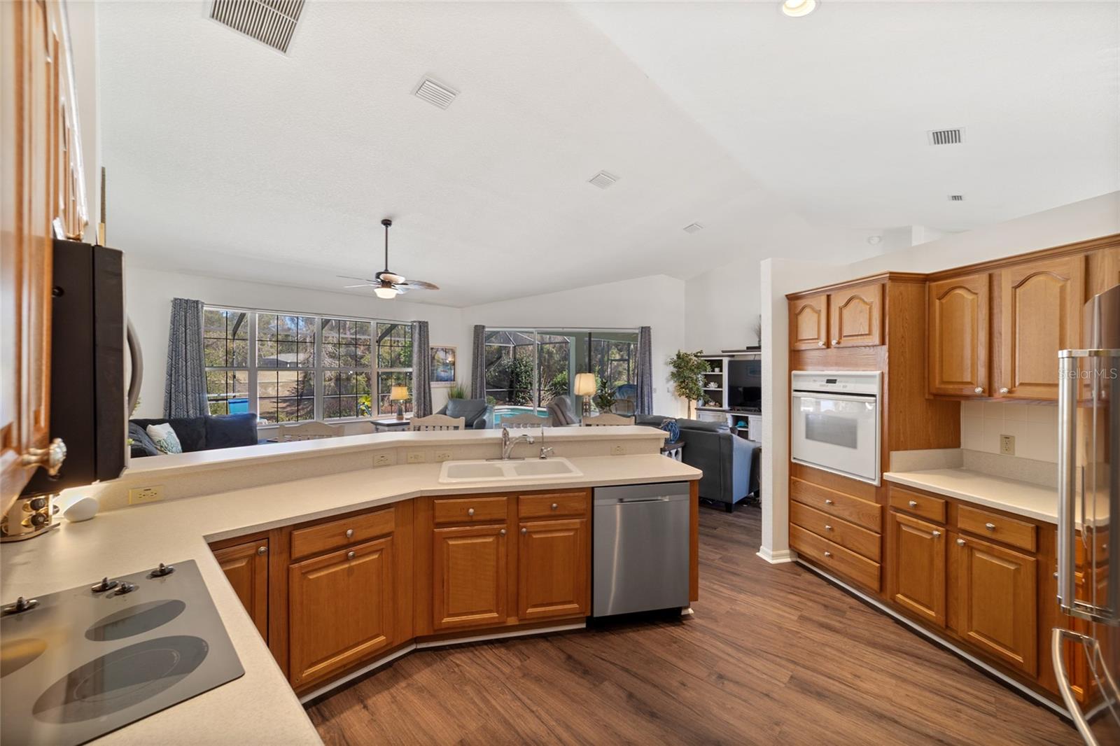 Image 19 of 53 For 9781 196th Circle