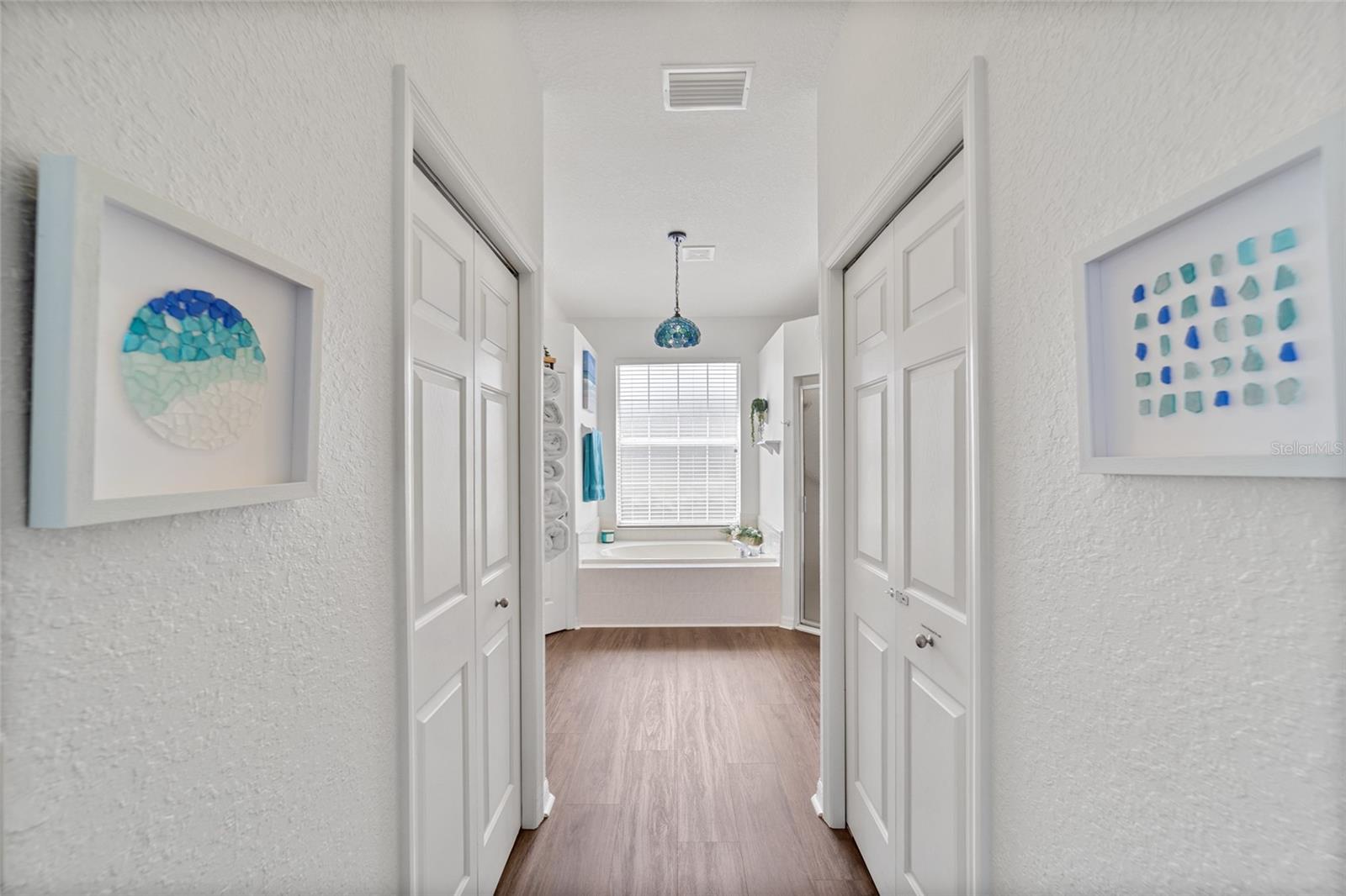 Image 26 of 53 For 9781 196th Circle