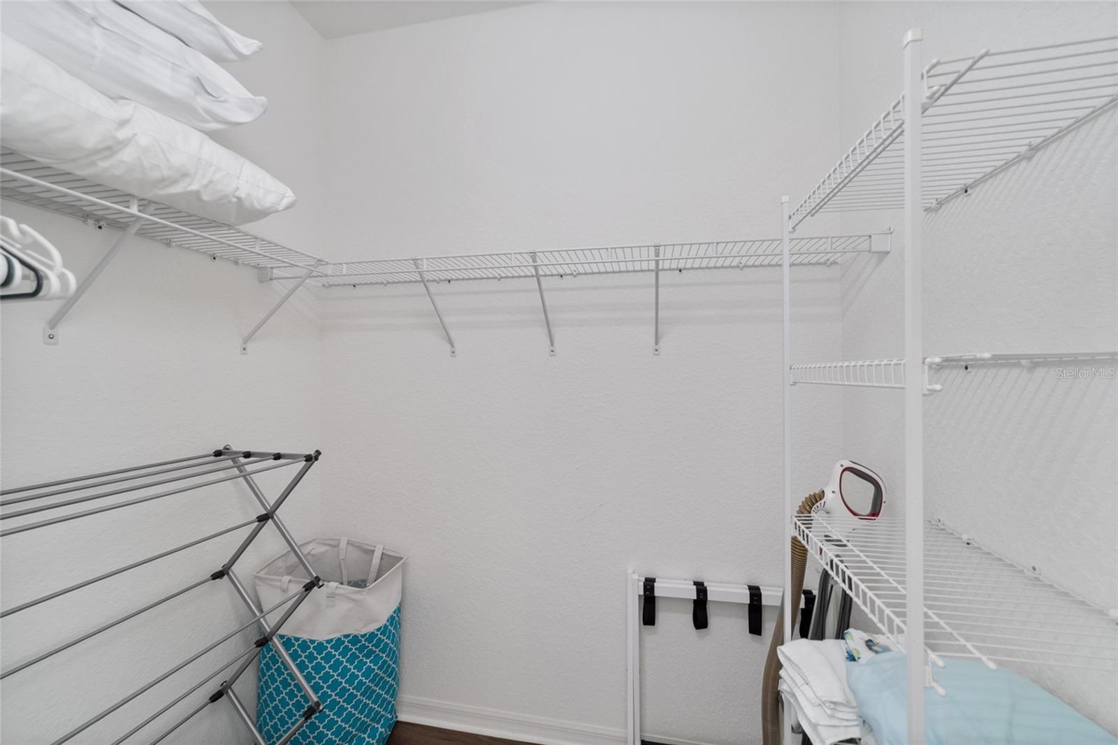 Image 30 of 53 For 9781 196th Circle