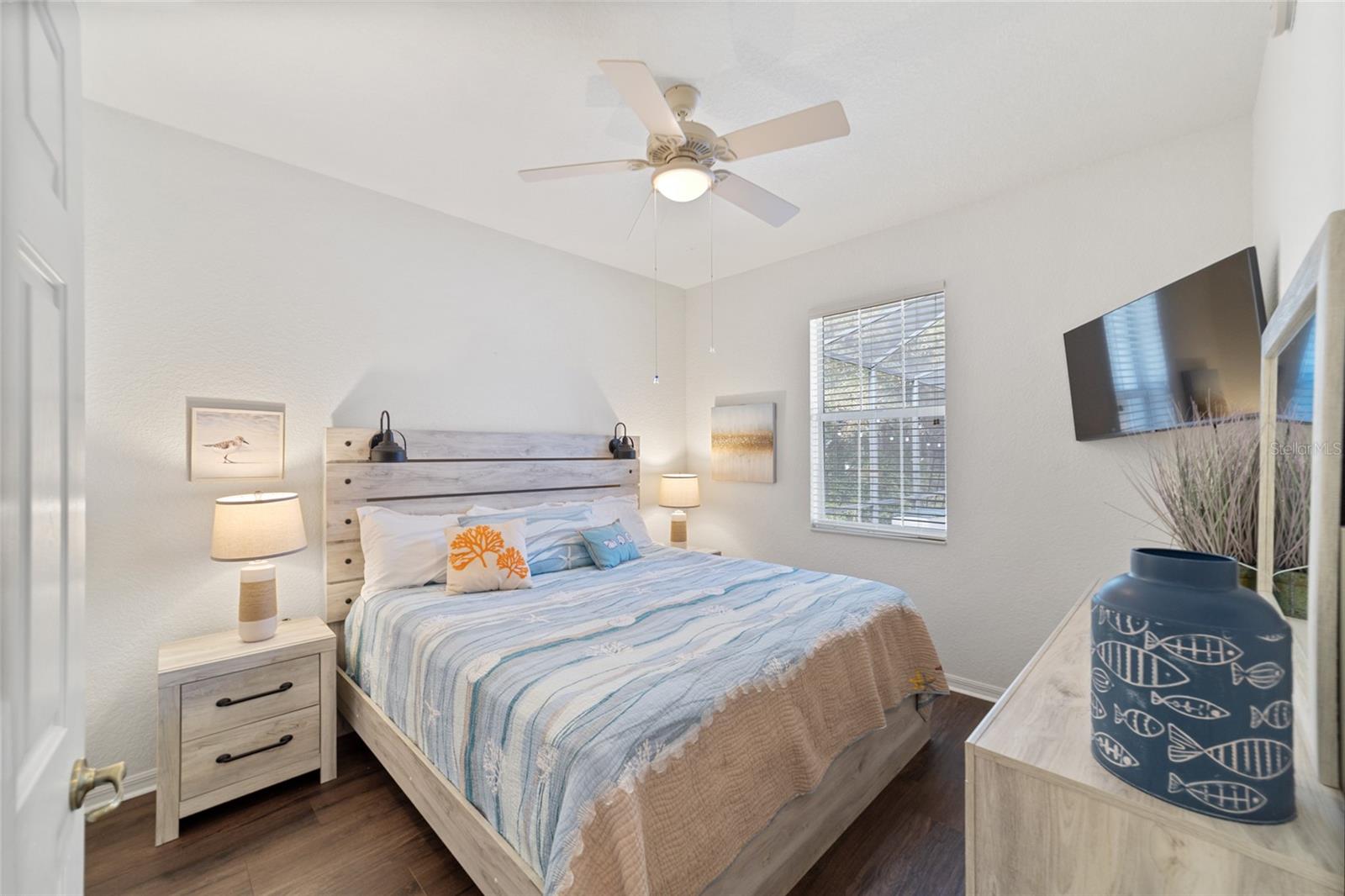 Image 36 of 53 For 9781 196th Circle