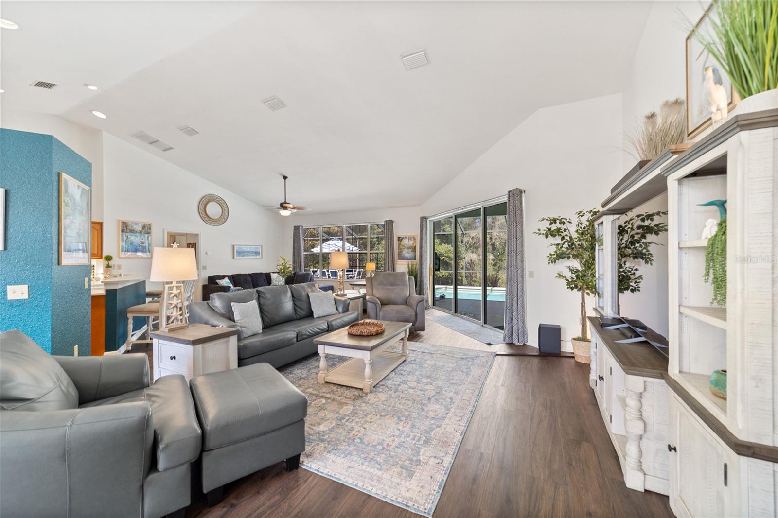 Image 4 of 53 For 9781 196th Circle