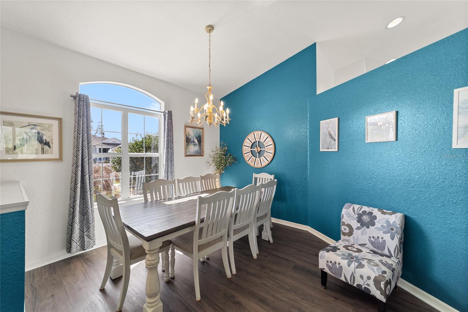 Image 6 of 53 For 9781 196th Circle