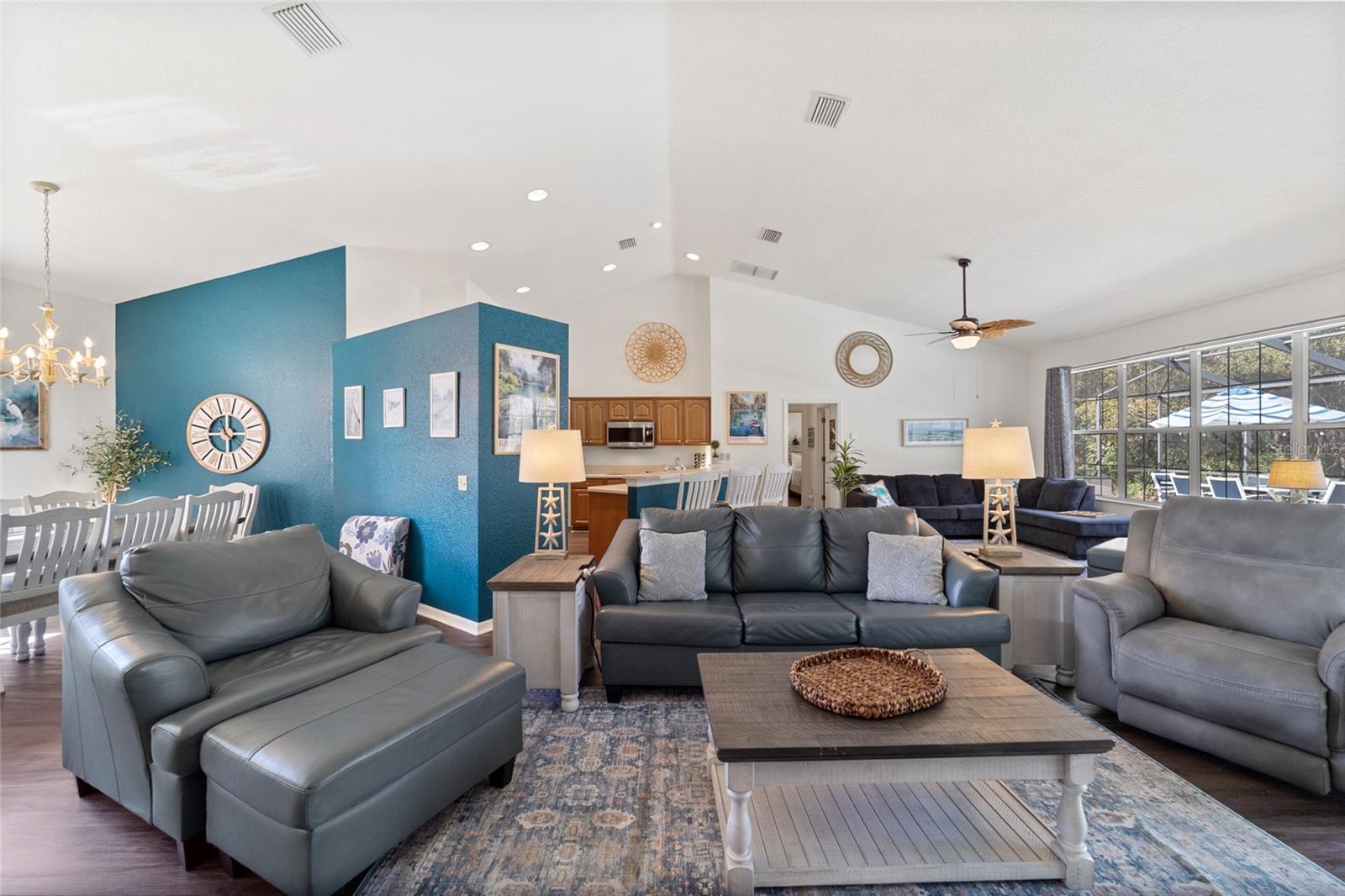 Image 8 of 53 For 9781 196th Circle