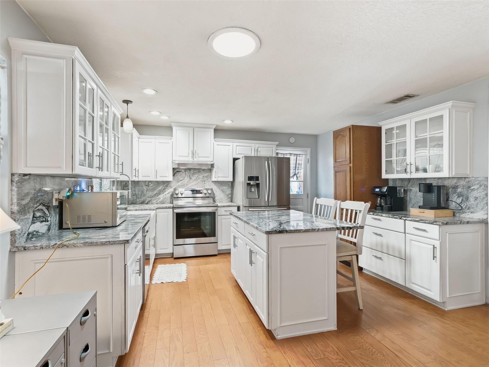 Image 12 of 49 For 8667 157th Place