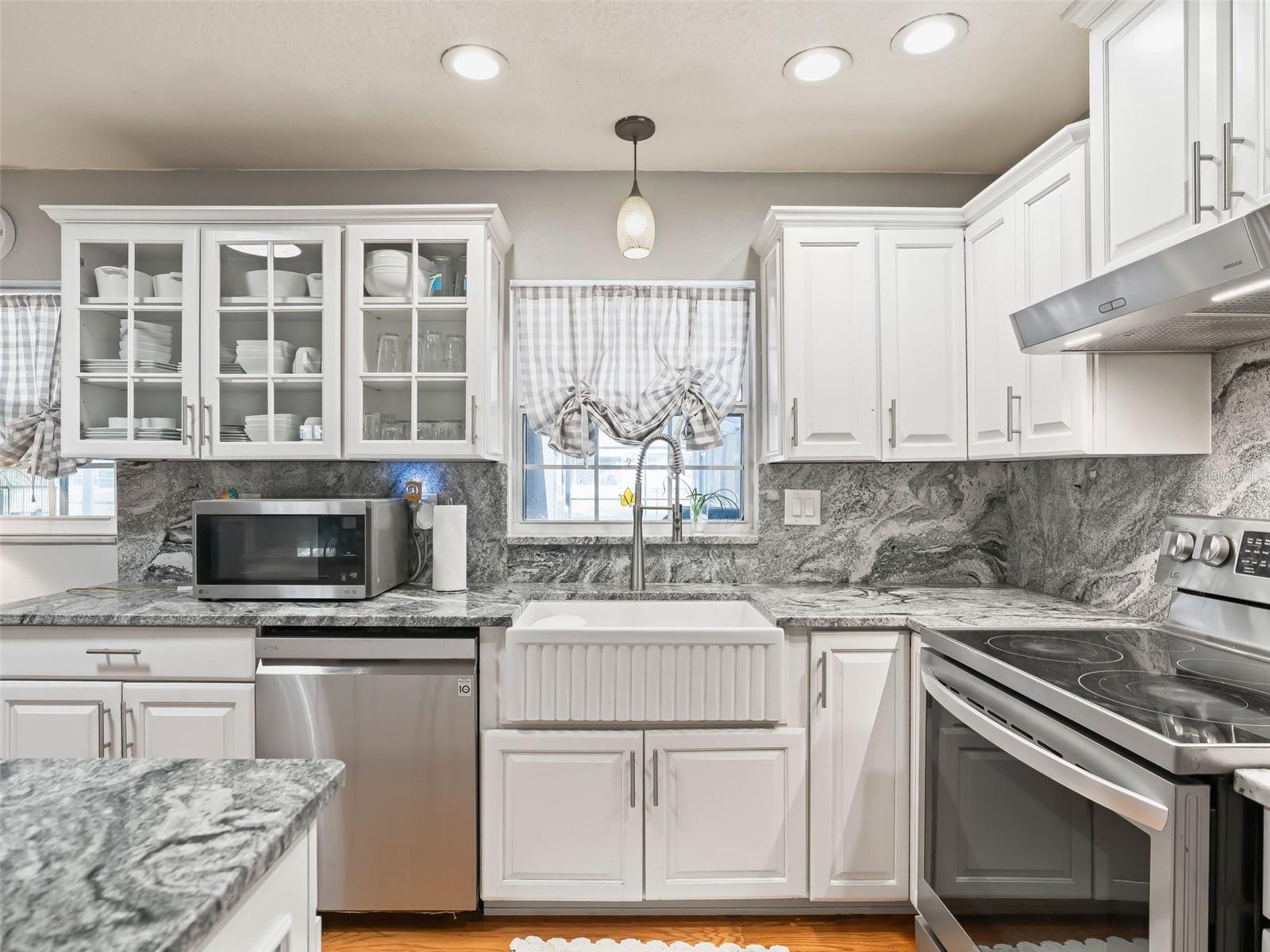 Image 15 of 49 For 8667 157th Place