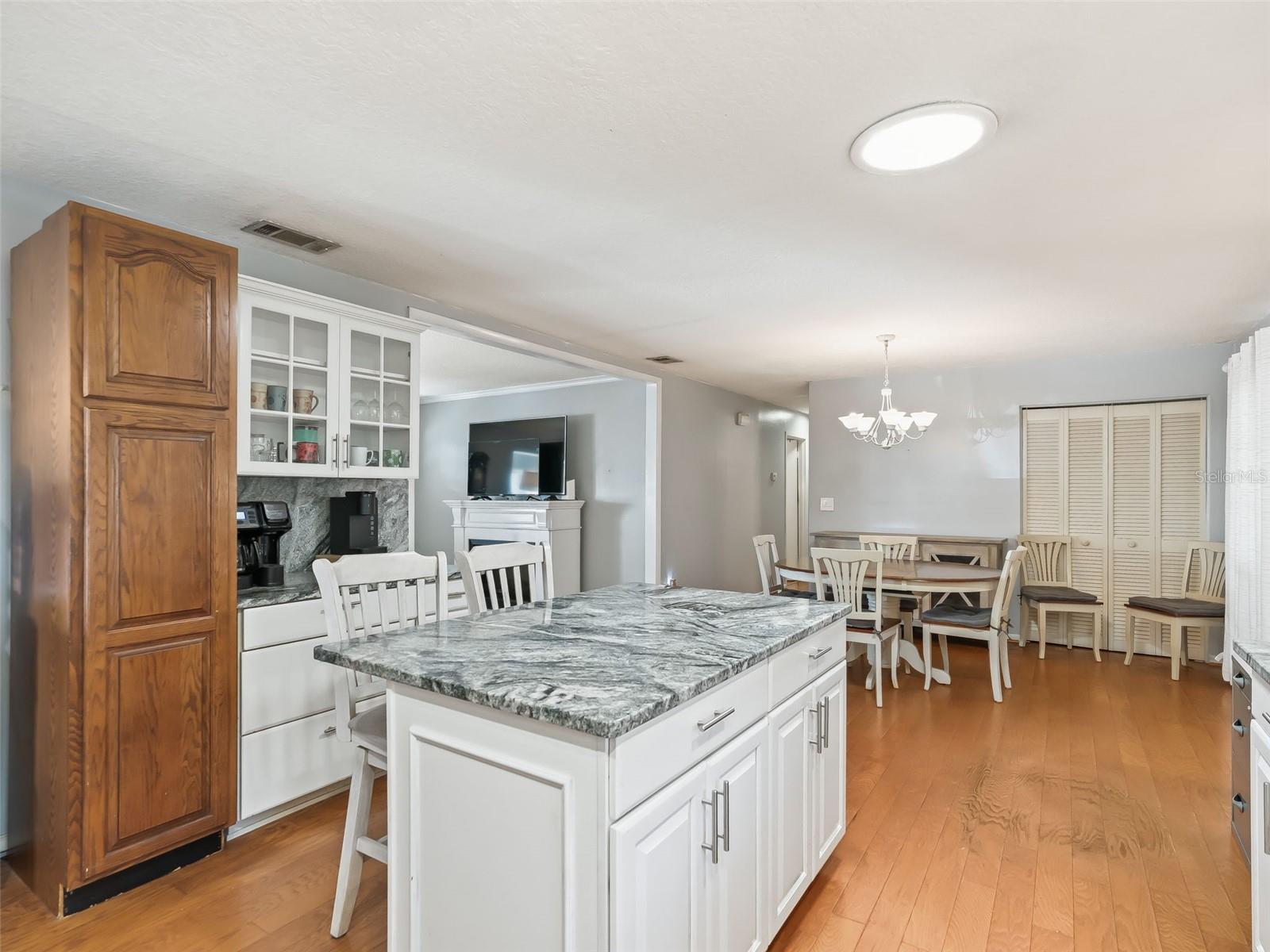 Image 16 of 49 For 8667 157th Place