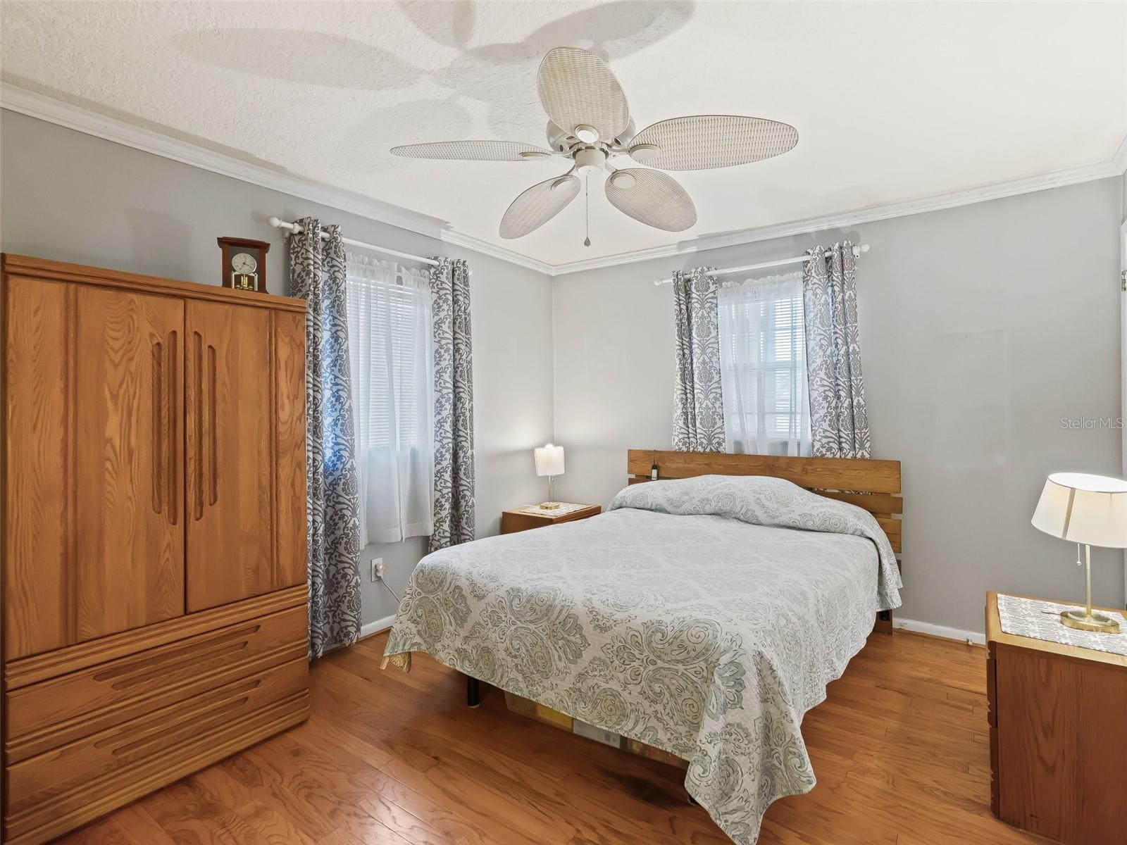 Image 17 of 49 For 8667 157th Place