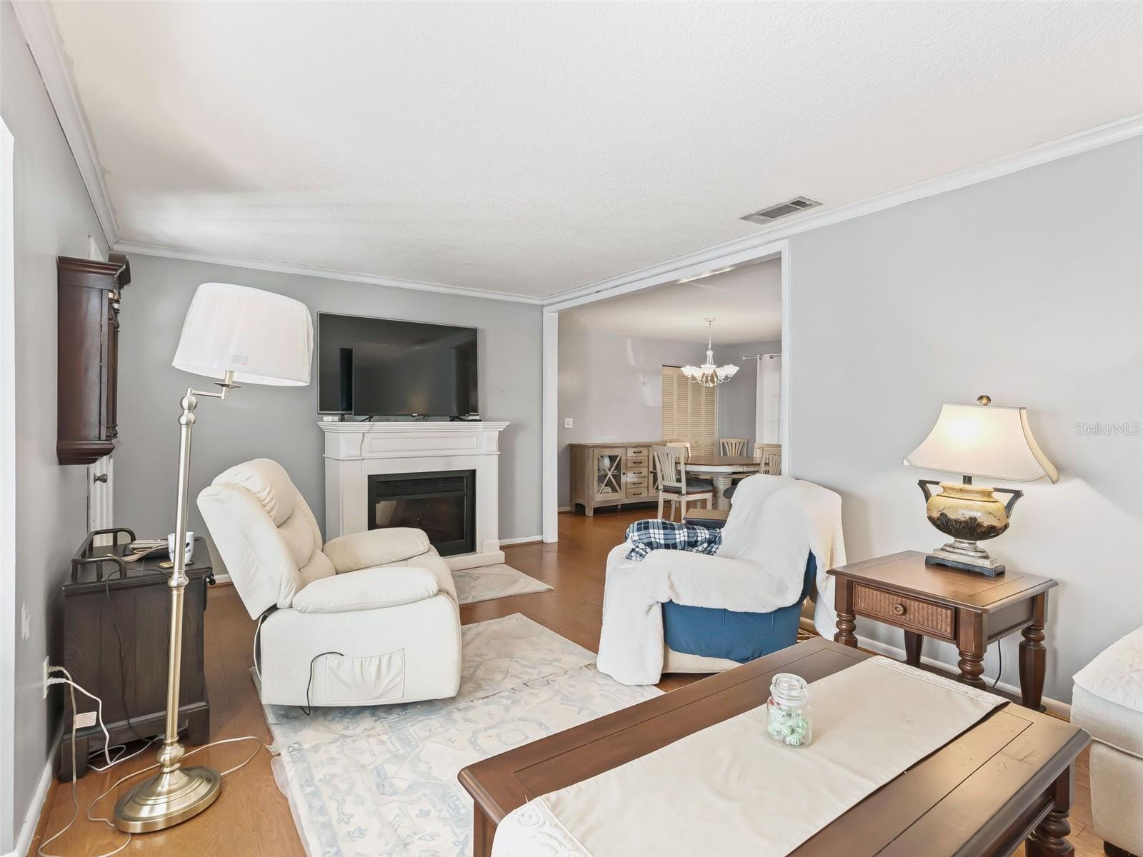 Image 8 of 49 For 8667 157th Place