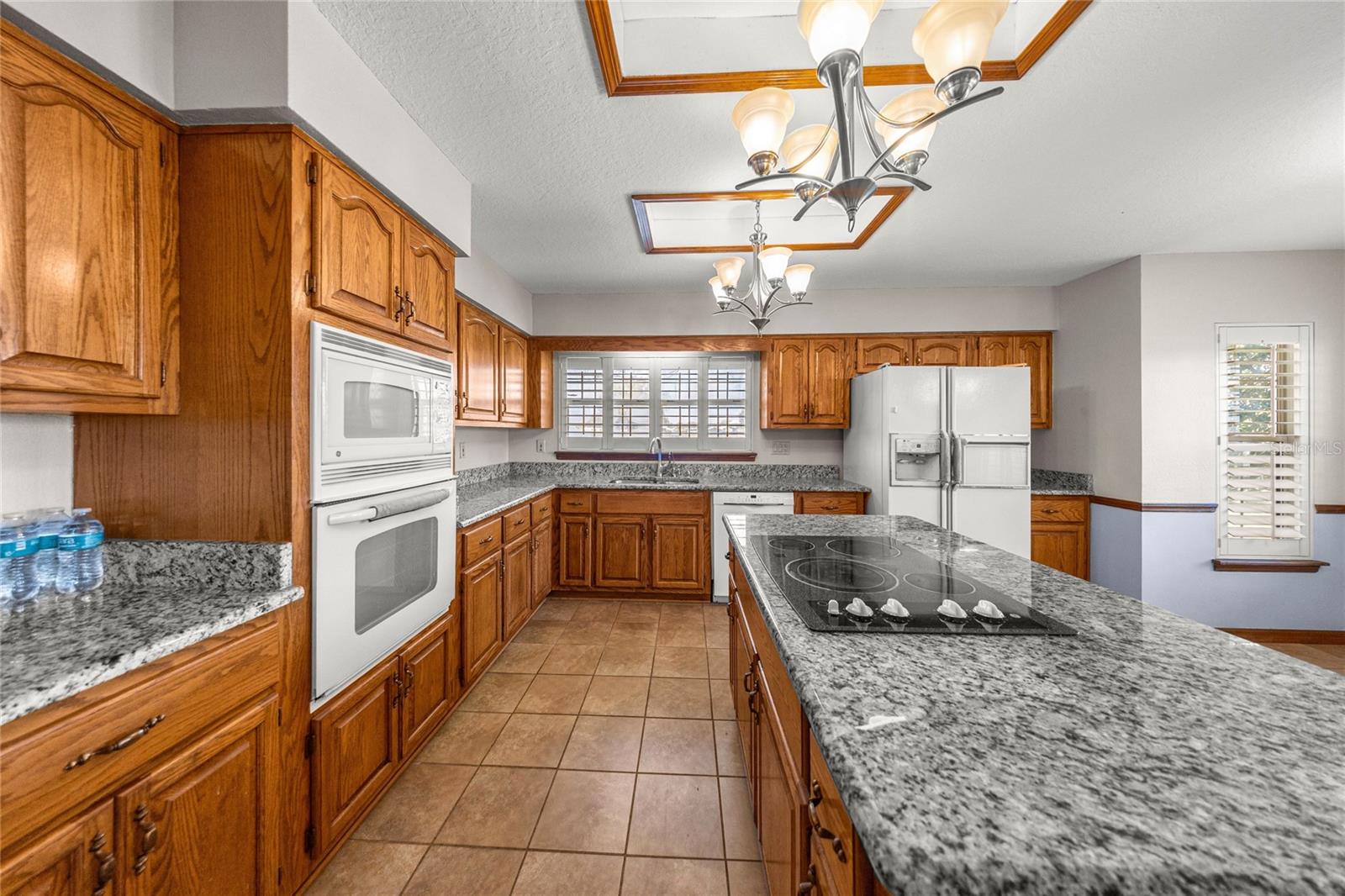 Image 11 of 32 For 12006 Magnolia Avenue