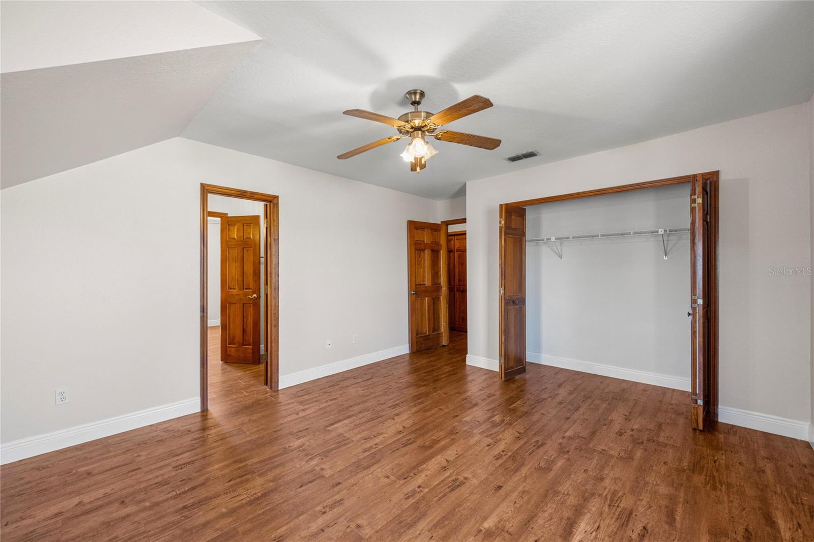 Image 22 of 32 For 12006 Magnolia Avenue