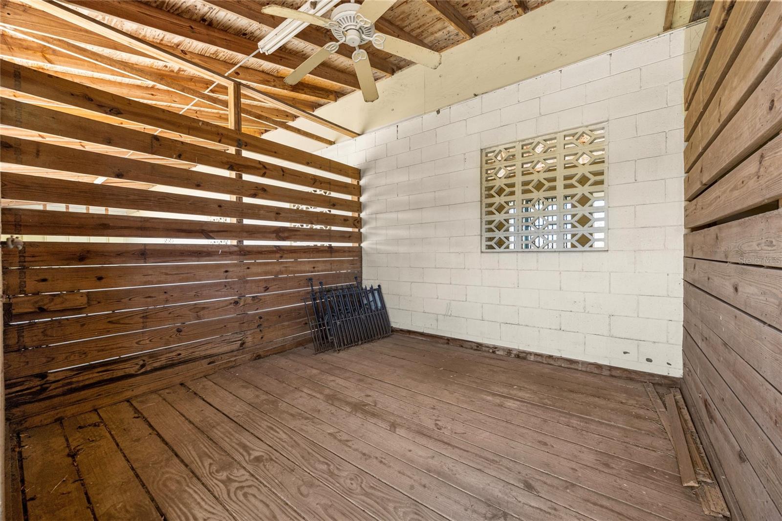 Image 28 of 32 For 12006 Magnolia Avenue