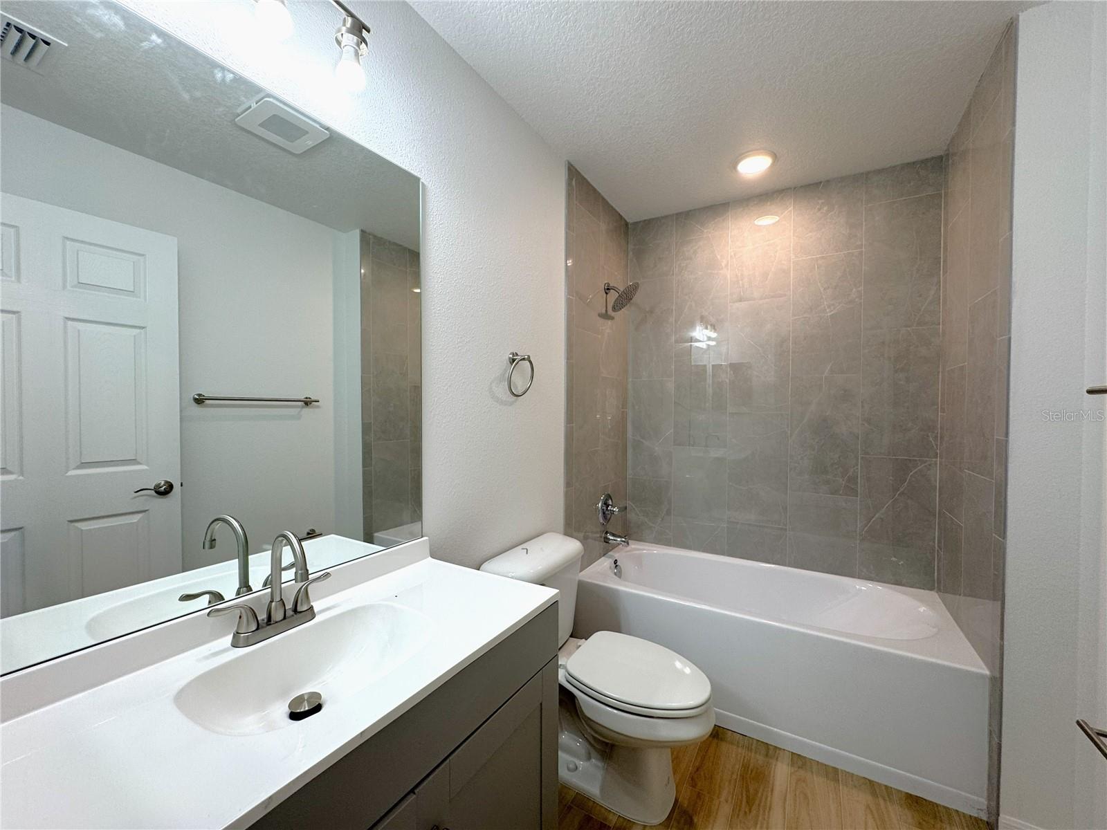 Image 15 of 33 For 8790 Albertson Court