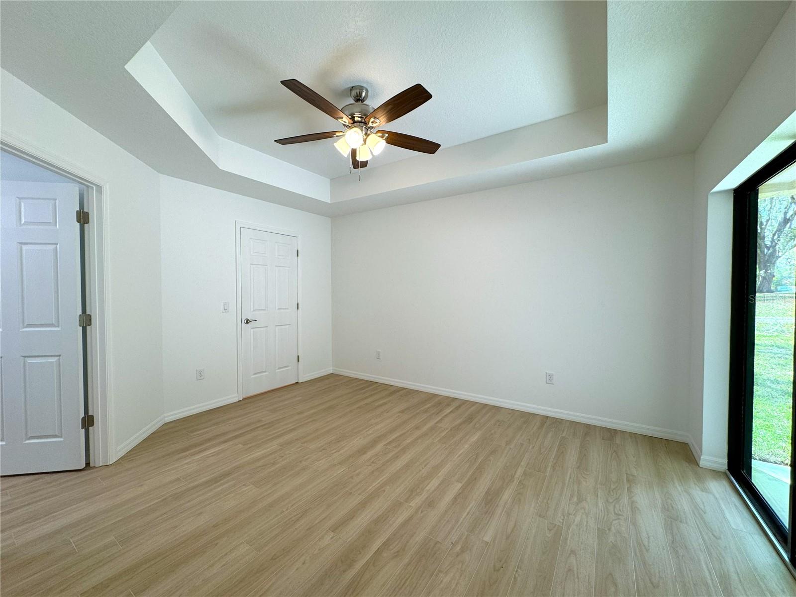 Image 21 of 33 For 8790 Albertson Court