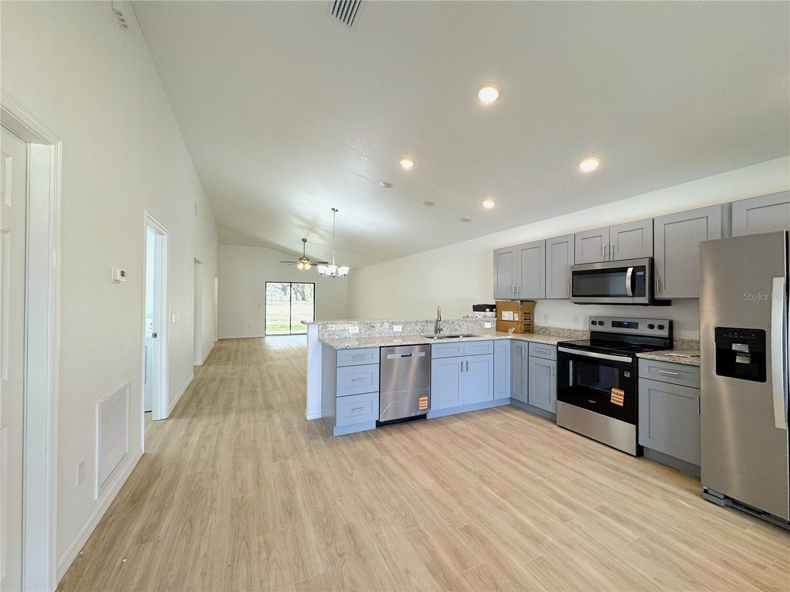 Image 5 of 33 For 8790 Albertson Court