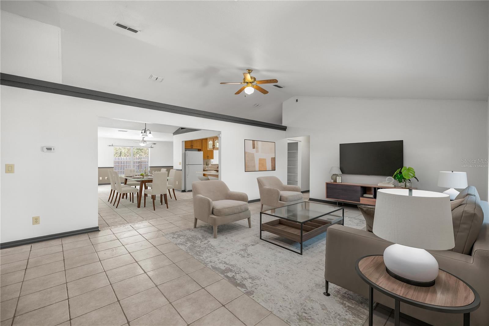 Image 6 of 39 For 15998 27th Avenue Road