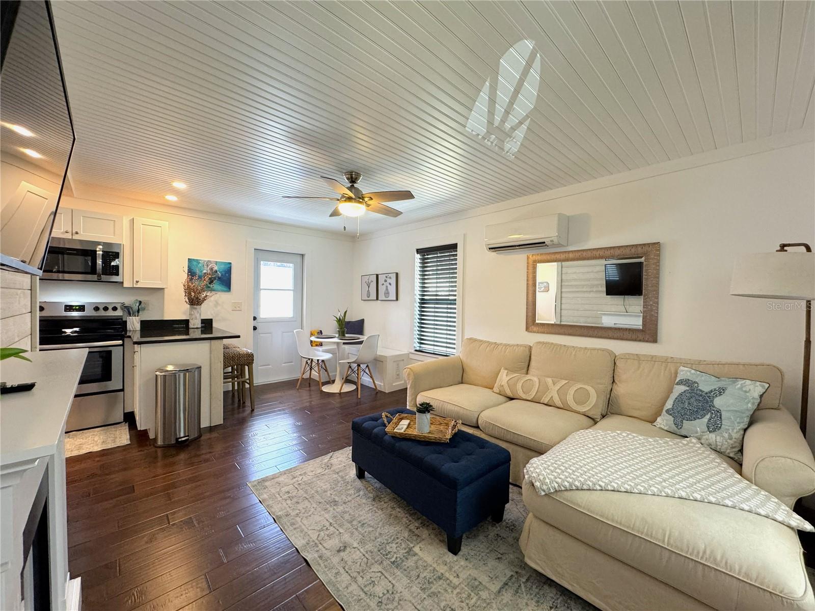 Image 6 of 51 For 222 1st Avenue