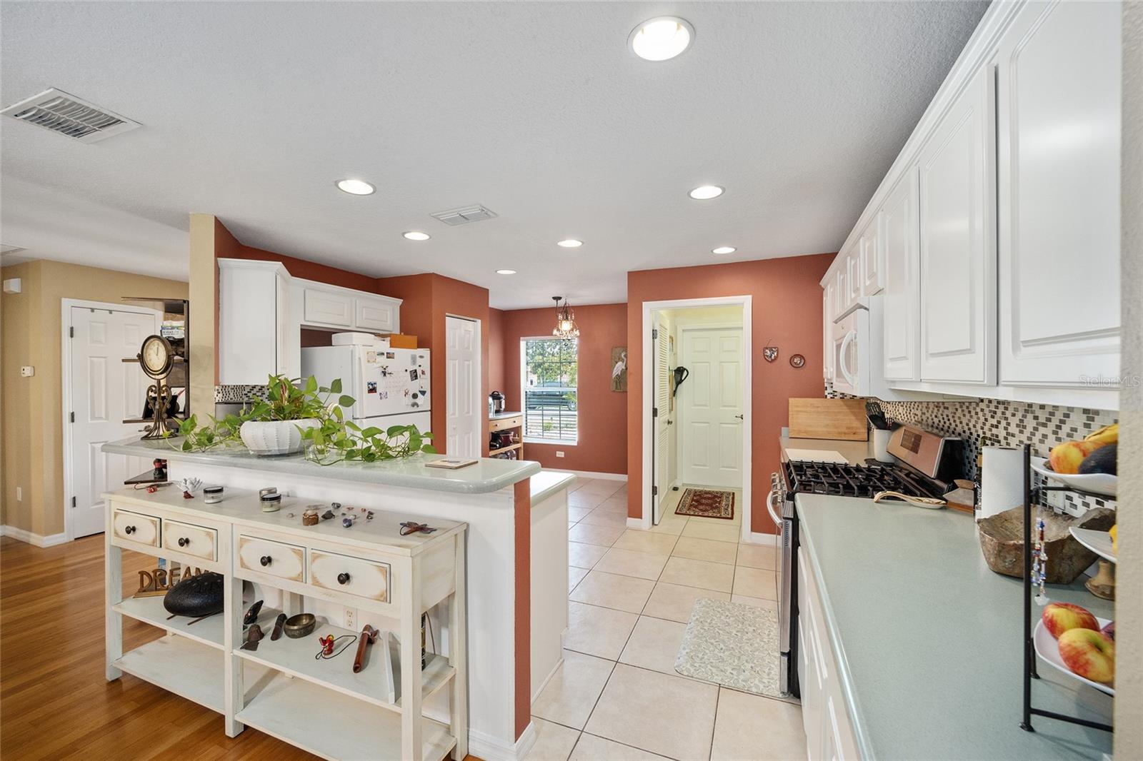 Image 26 of 35 For 7962 83rd Place