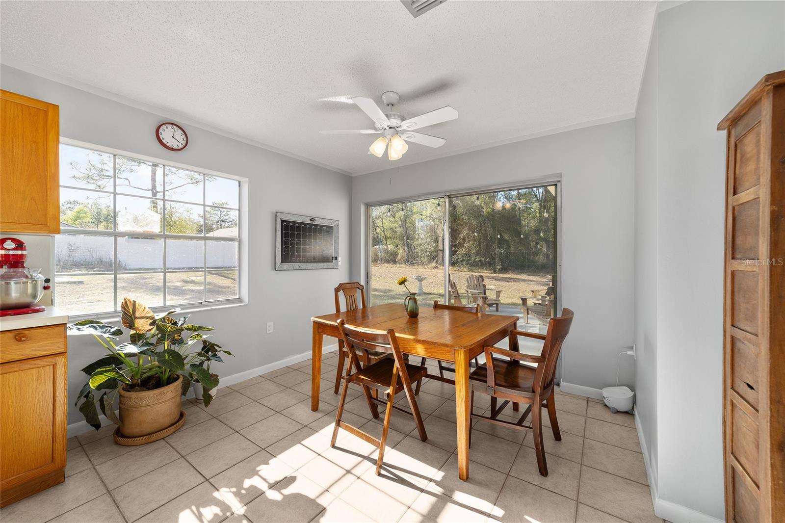 Image 8 of 20 For 9488 Sandree Drive