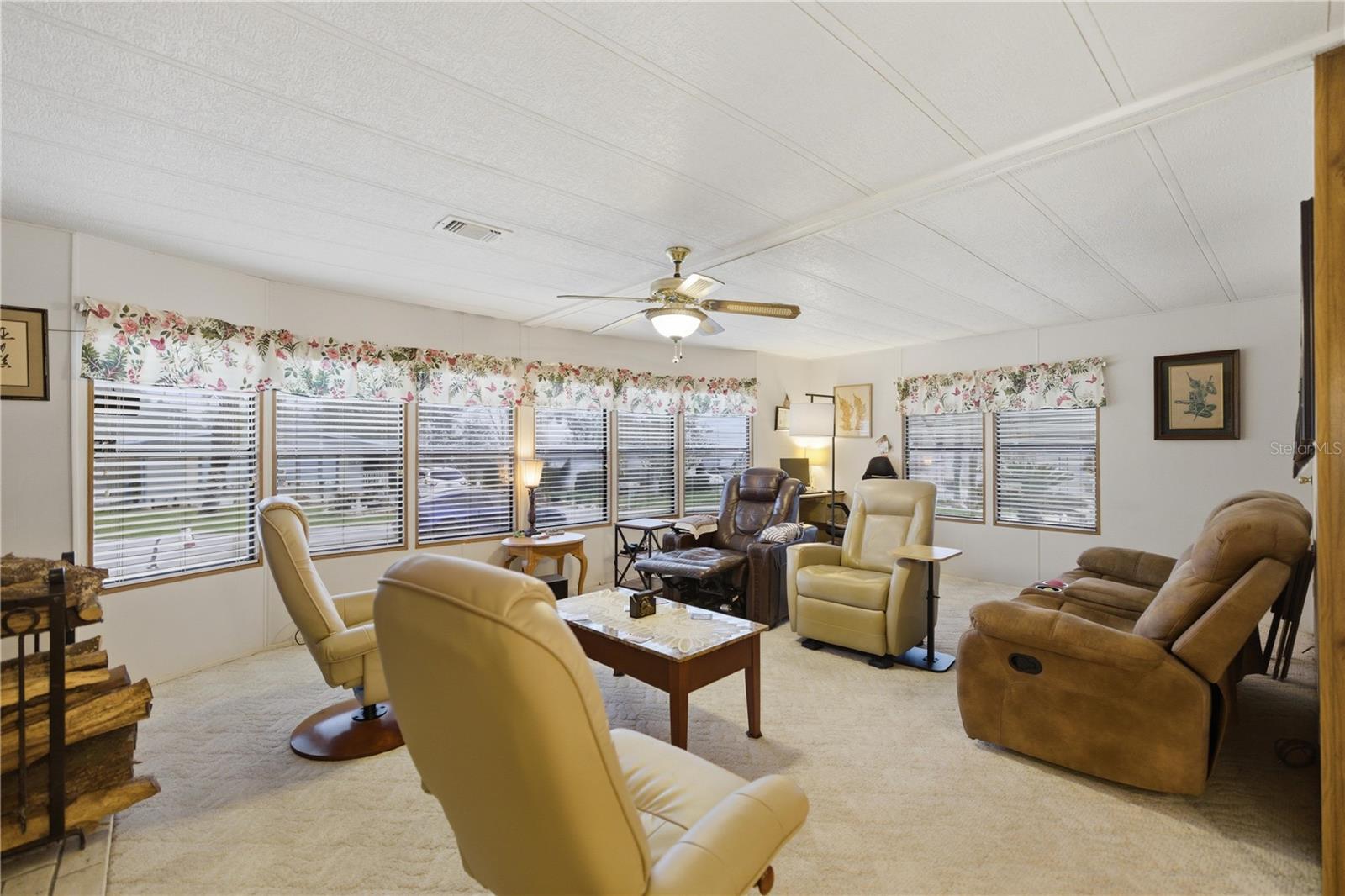 Image 8 of 30 For 6450 1st Lane