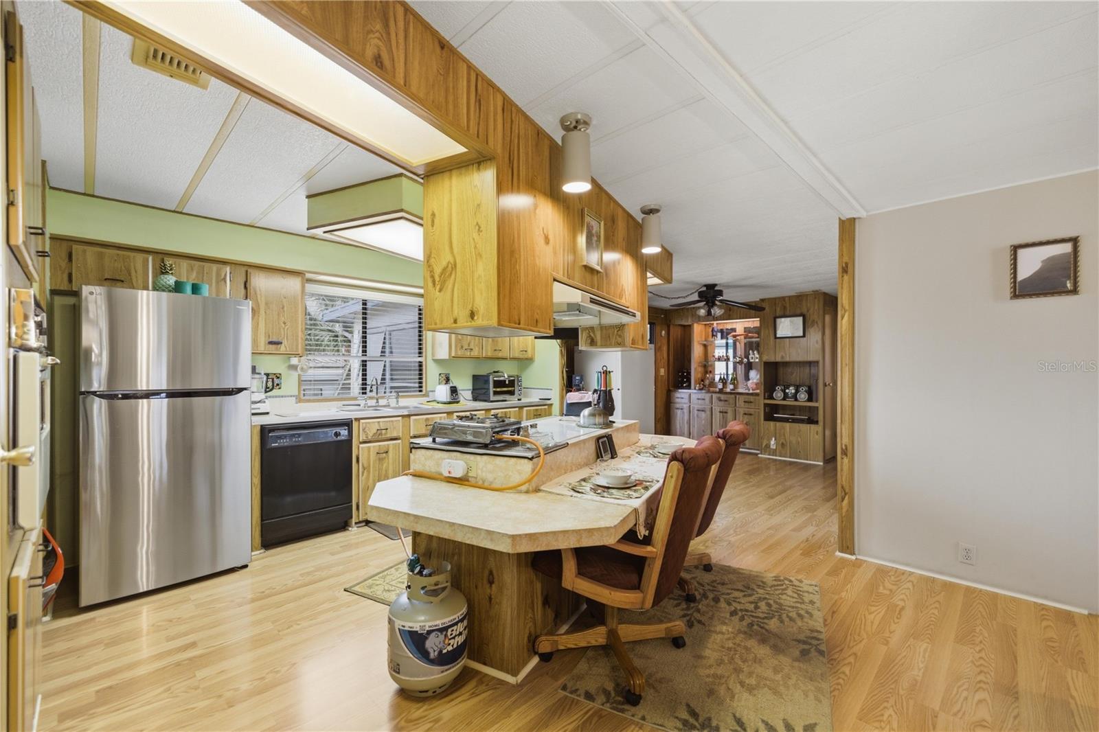 Image 9 of 30 For 6450 1st Lane