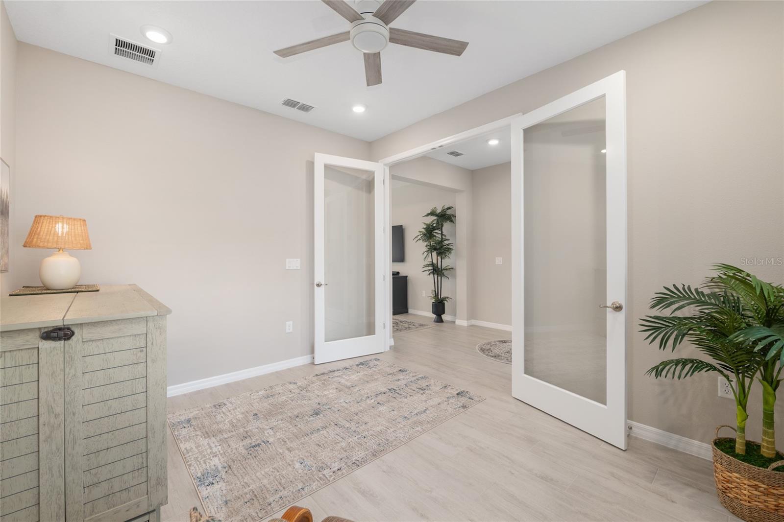 Image 14 of 67 For 10049 107th Terrace