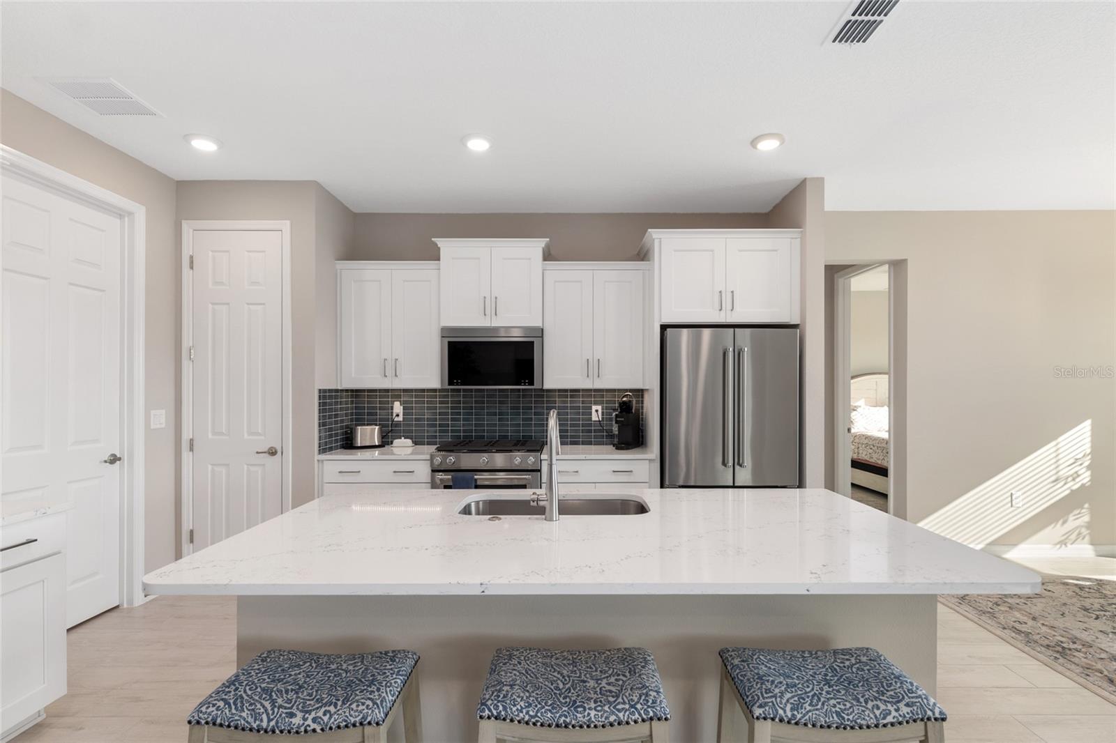 Image 21 of 67 For 10049 107th Terrace