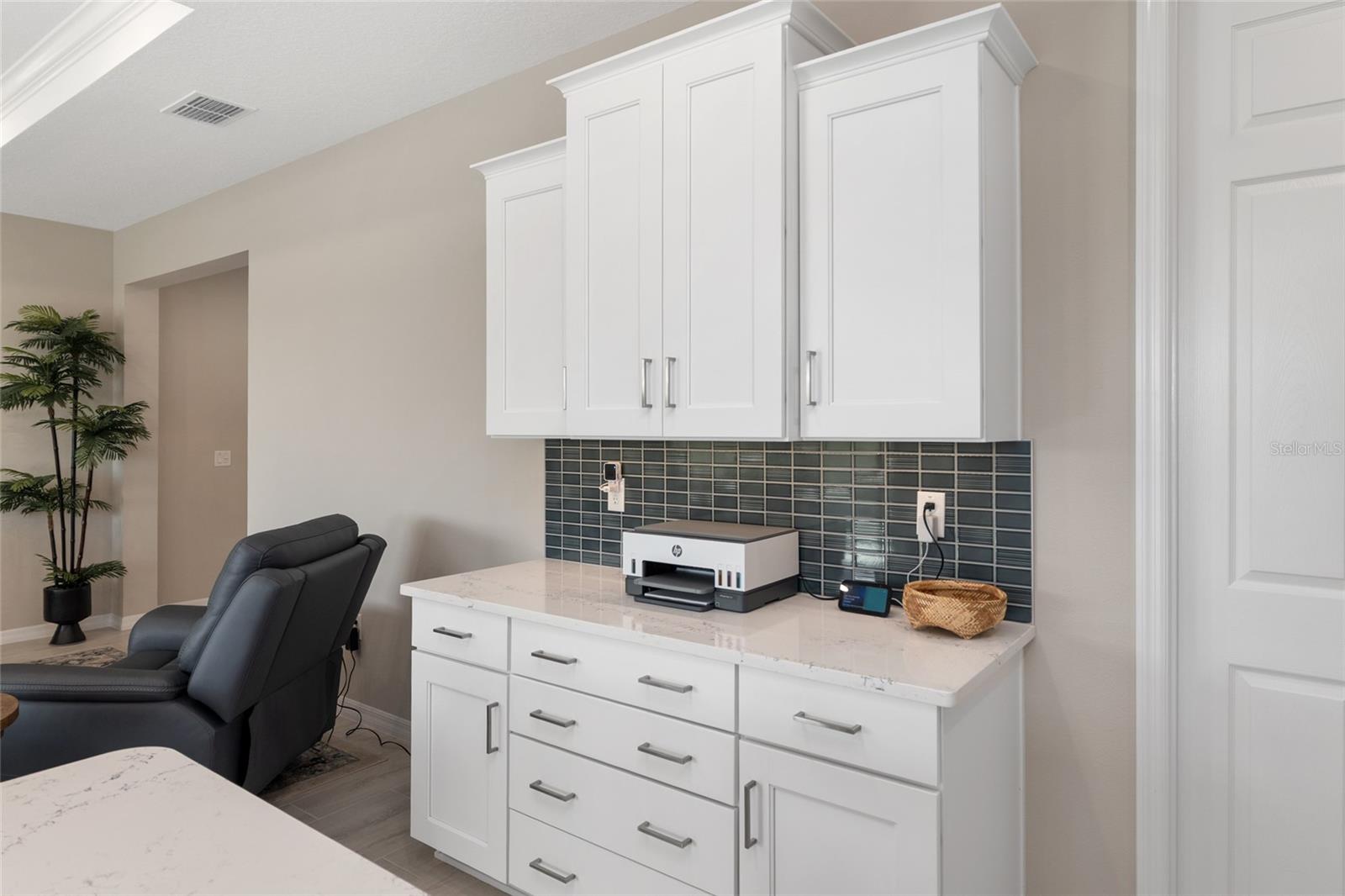 Image 27 of 67 For 10049 107th Terrace