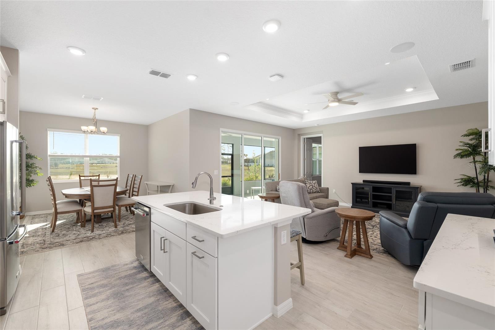 Image 28 of 67 For 10049 107th Terrace