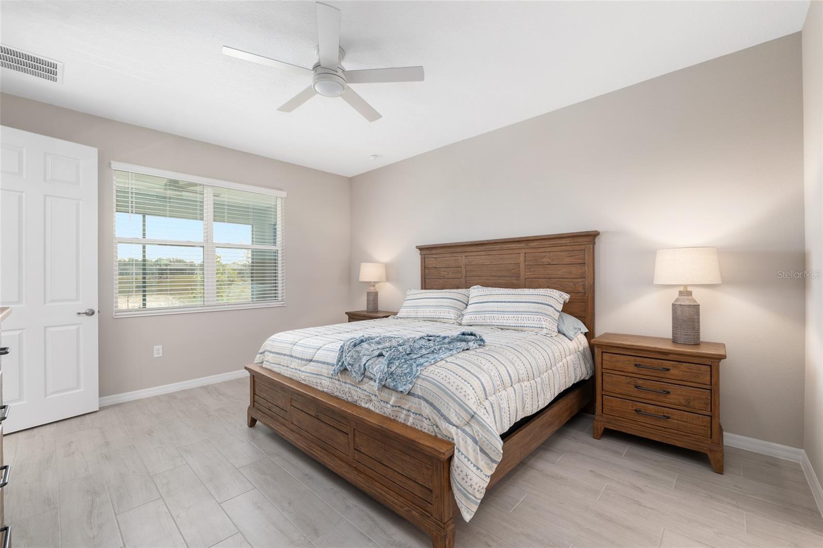 Image 33 of 67 For 10049 107th Terrace