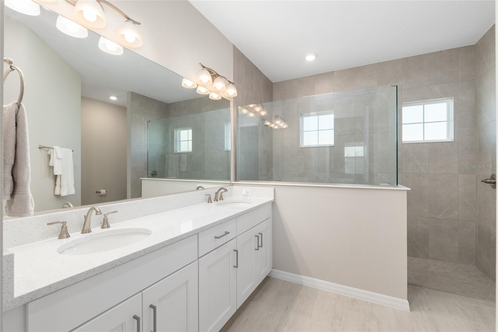 Image 36 of 67 For 10049 107th Terrace