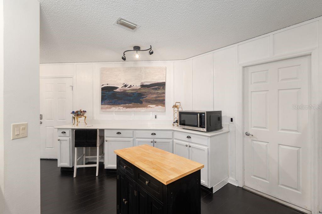 Image 3 of 22 For 1550 Lime Grove Lane