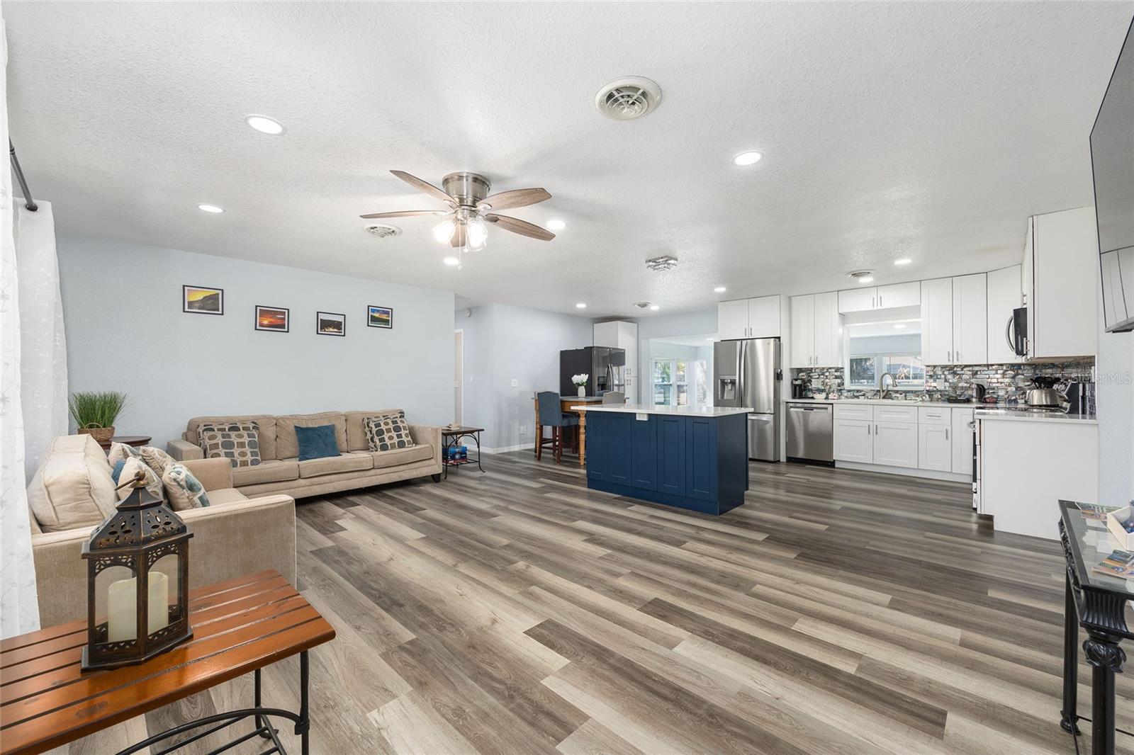 Image 5 of 35 For 10350 43rd Court