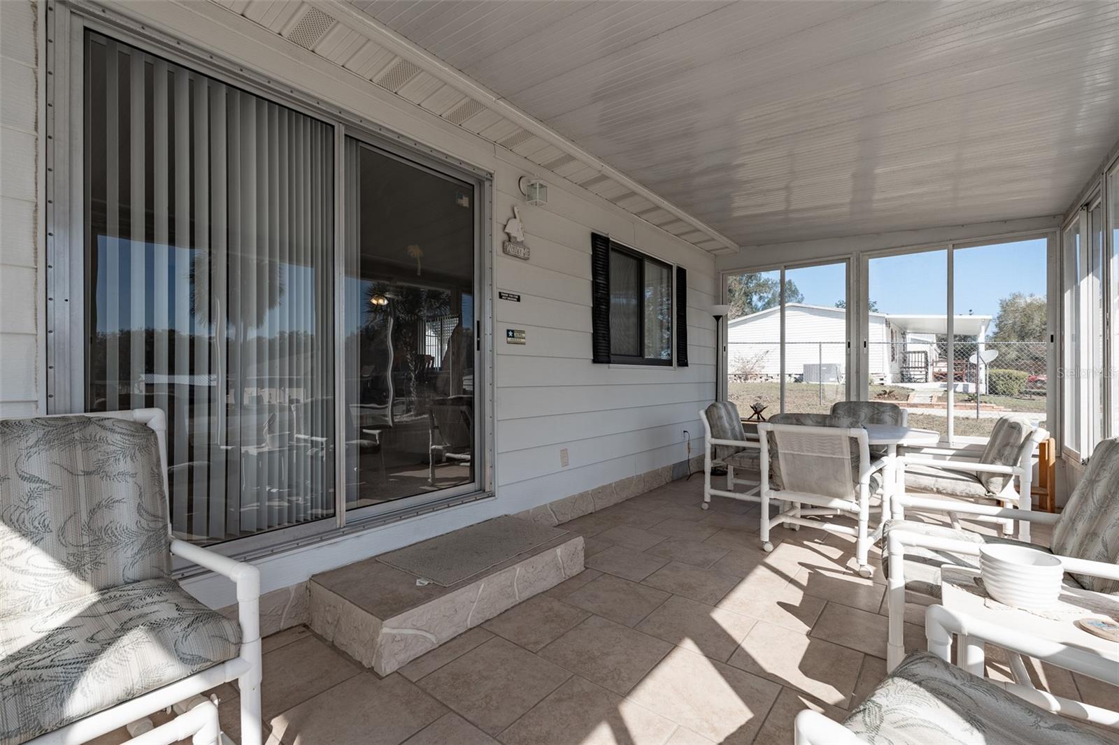 Image 5 of 57 For 15070 104th Court