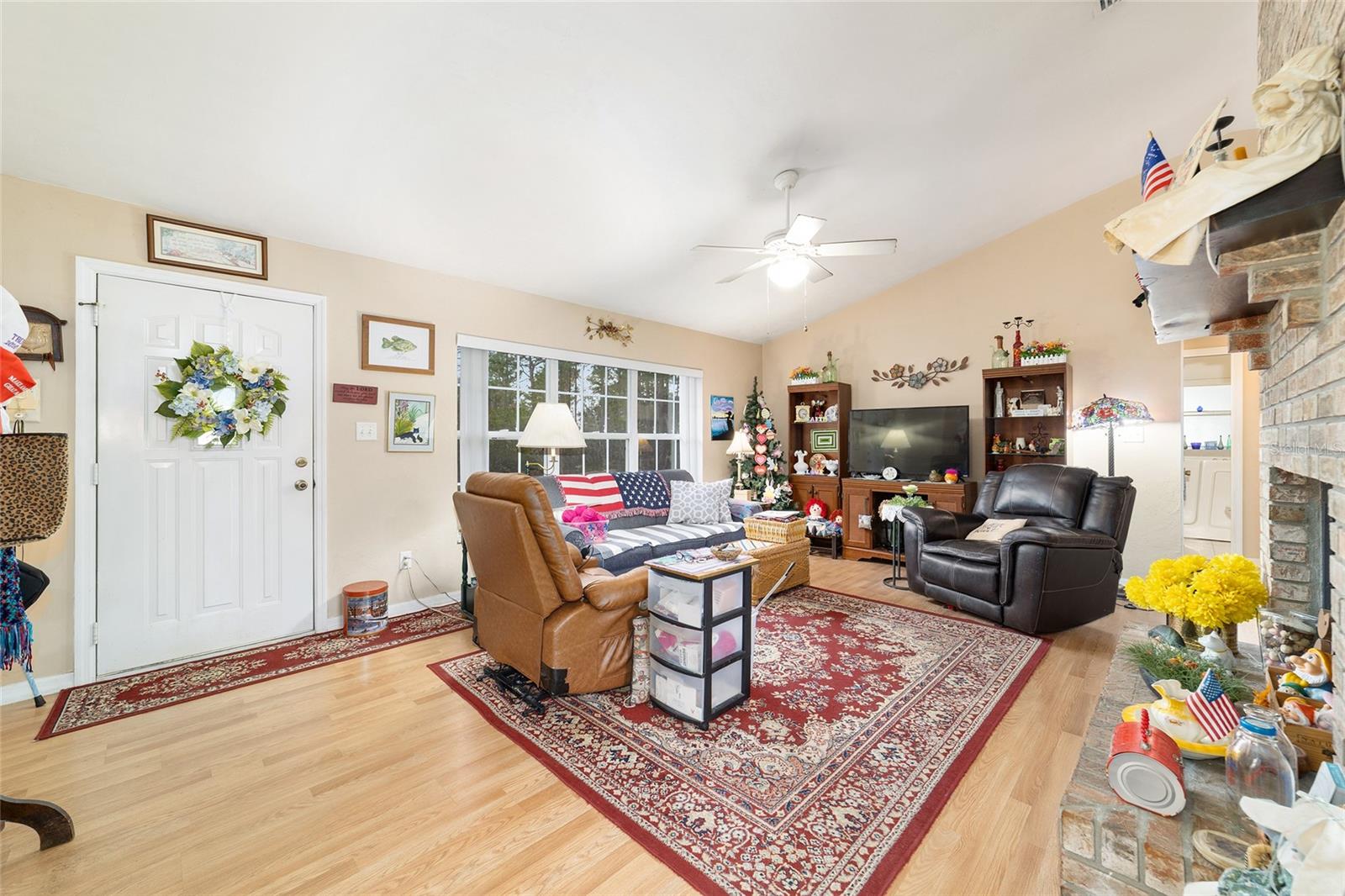 Image 6 of 67 For 102 Whirlwind Way