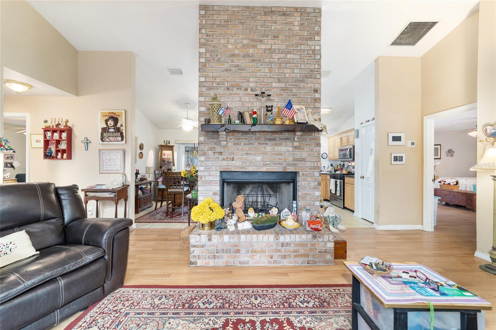 Image 8 of 67 For 102 Whirlwind Way