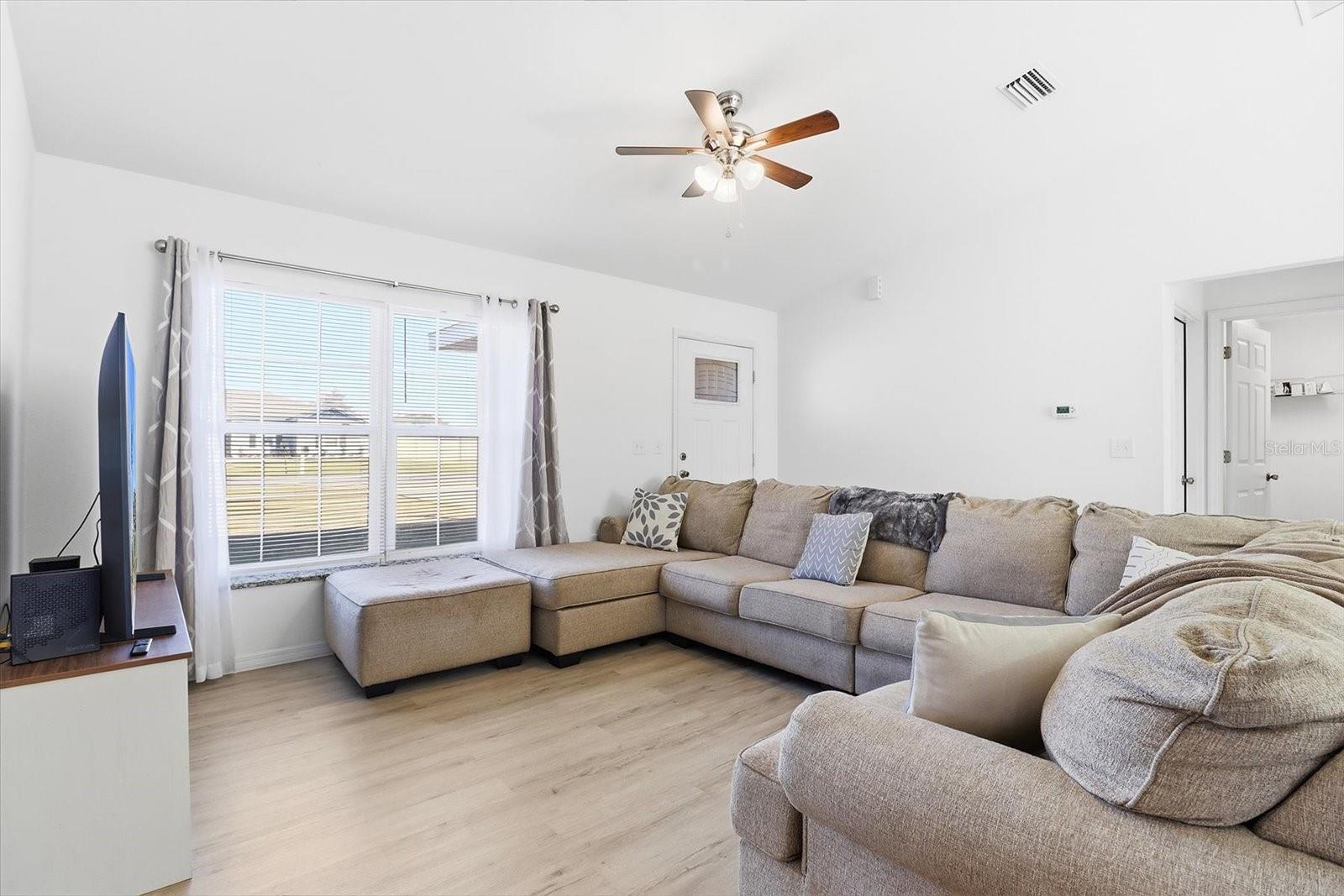 Image 10 of 44 For 16310 47th Terrace