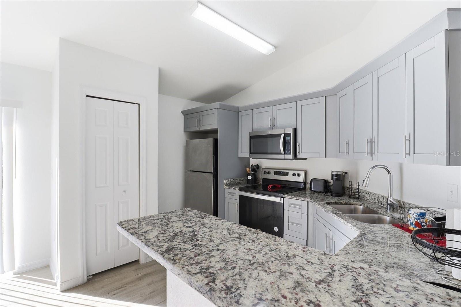 Image 15 of 44 For 16310 47th Terrace
