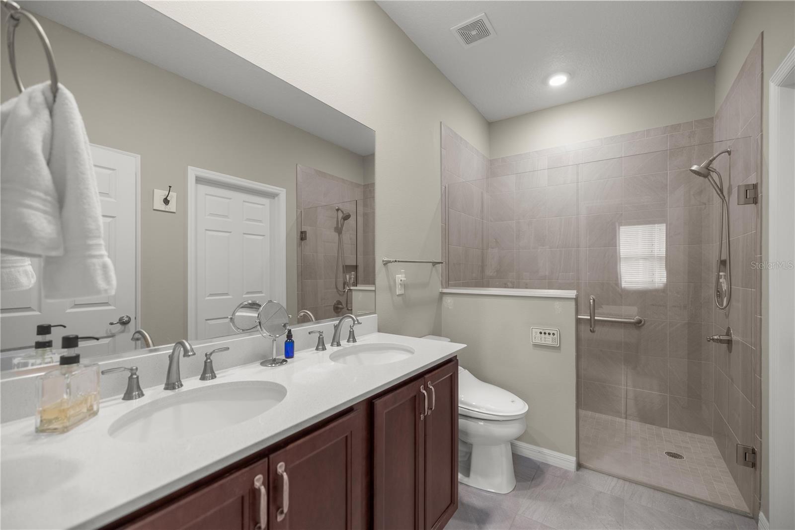 Image 14 of 24 For 8952 78th Court