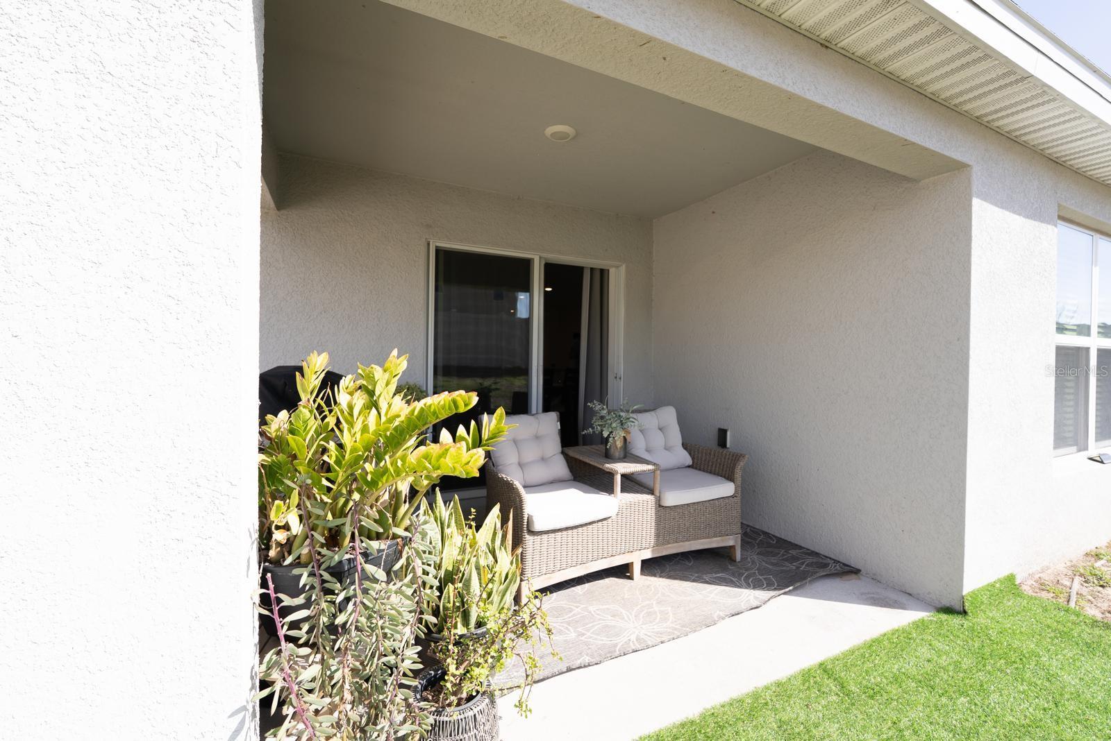 Listing photo id 14 for 5034 88th Street