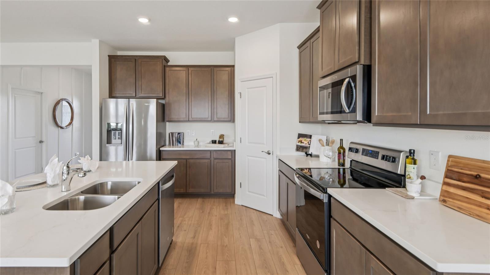 Listing photo id 5 for 11261 Duckling Way