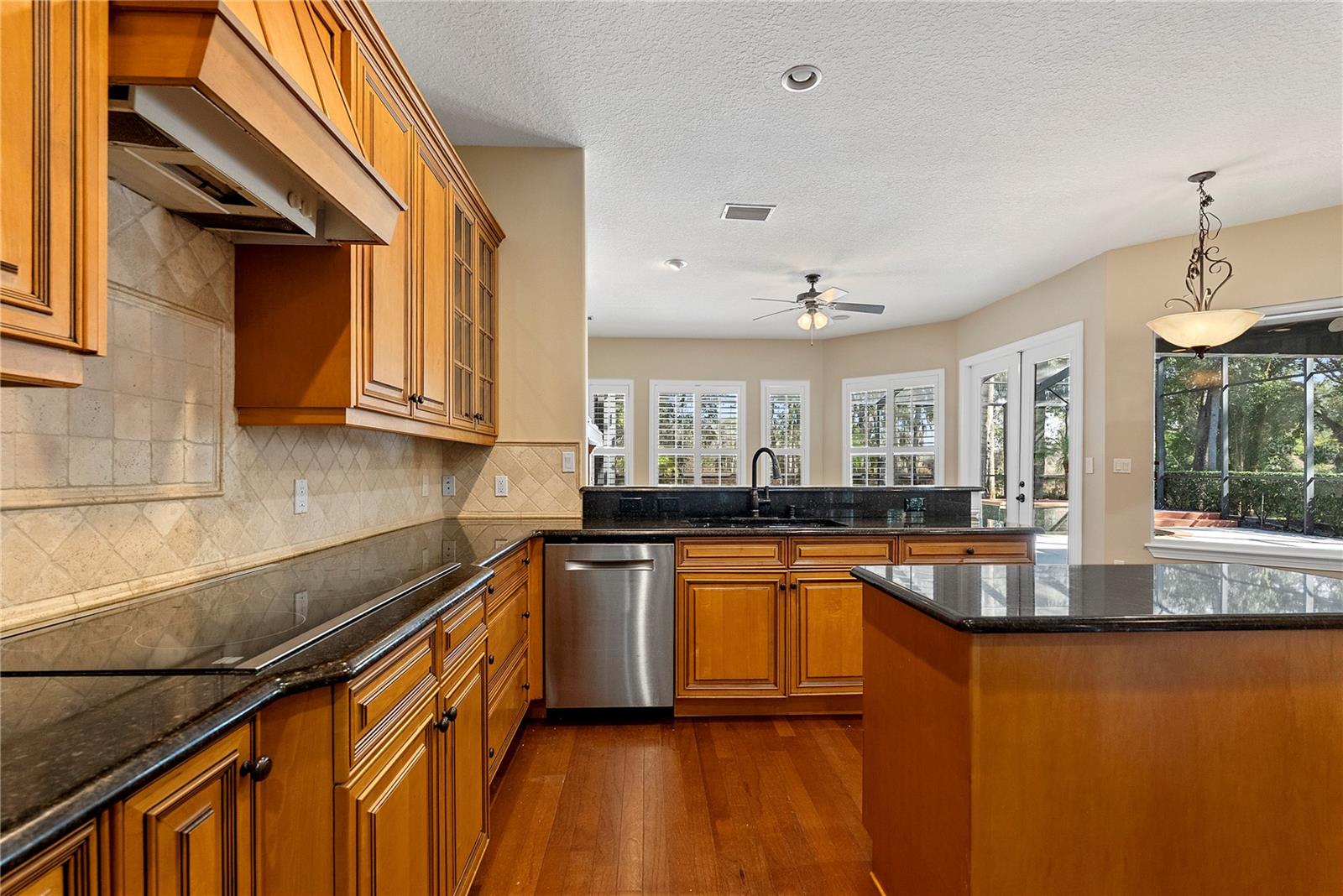 Image 11 of 38 For 8297 Day Lily Place