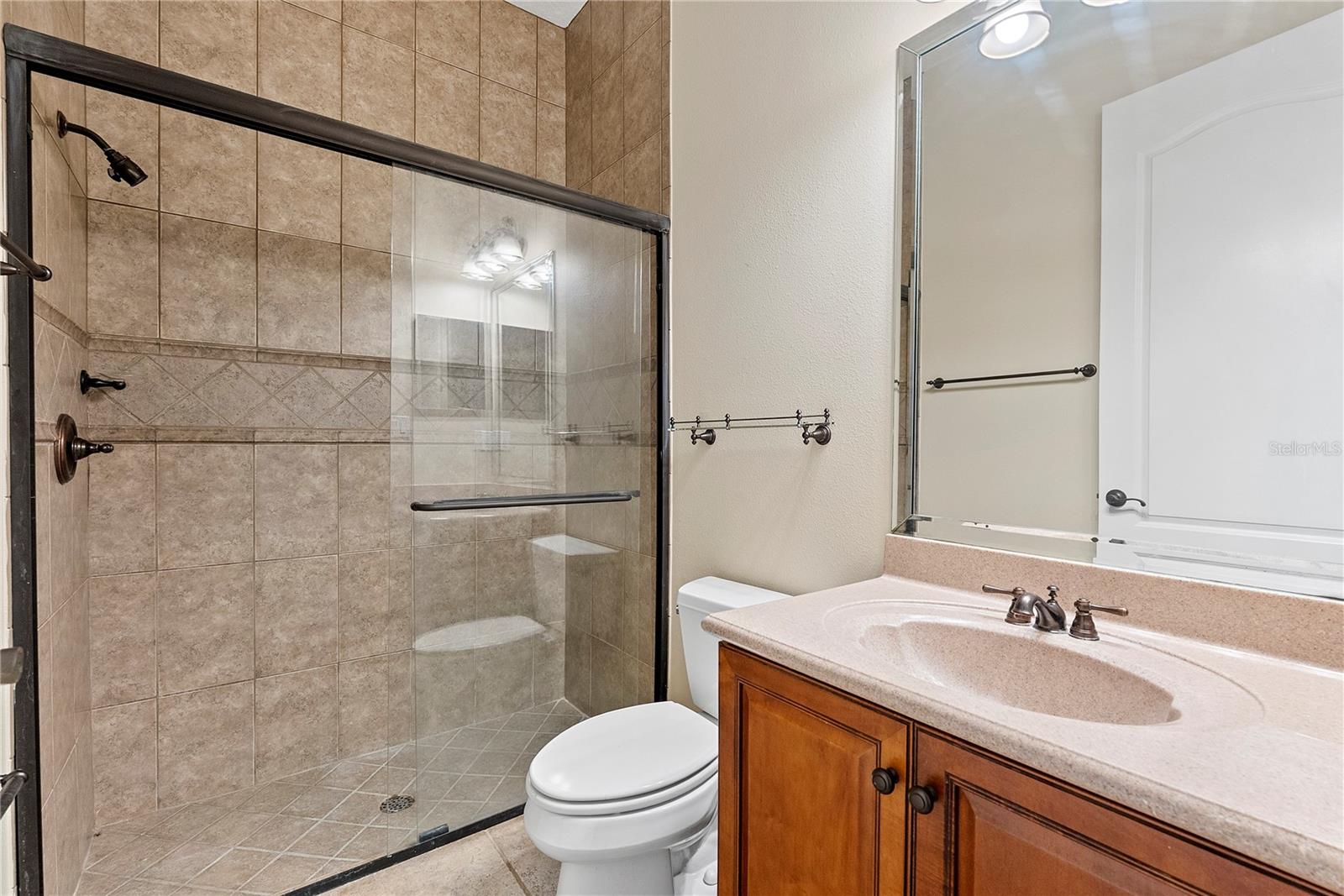 Image 16 of 38 For 8297 Day Lily Place