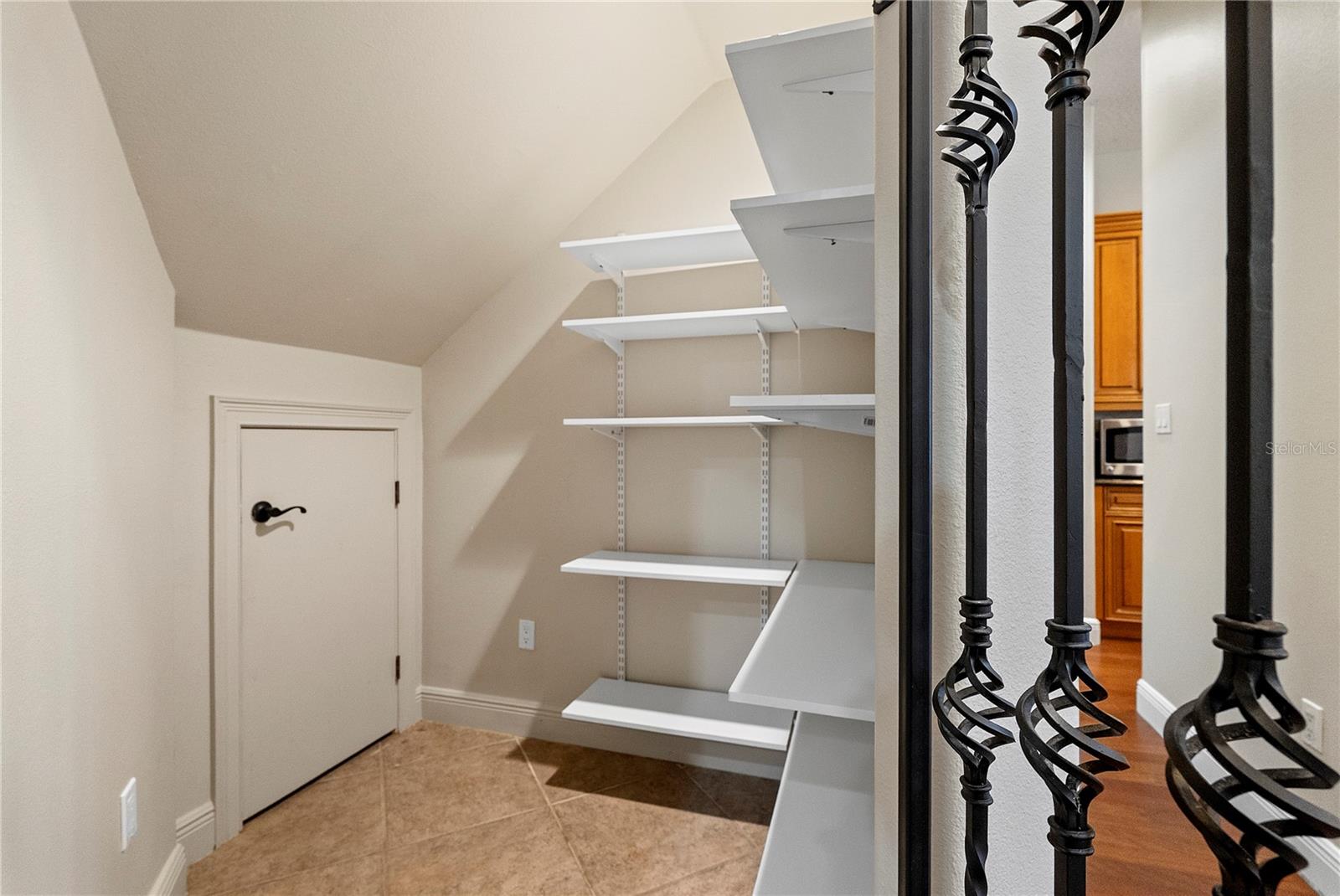 Image 8 of 38 For 8297 Day Lily Place