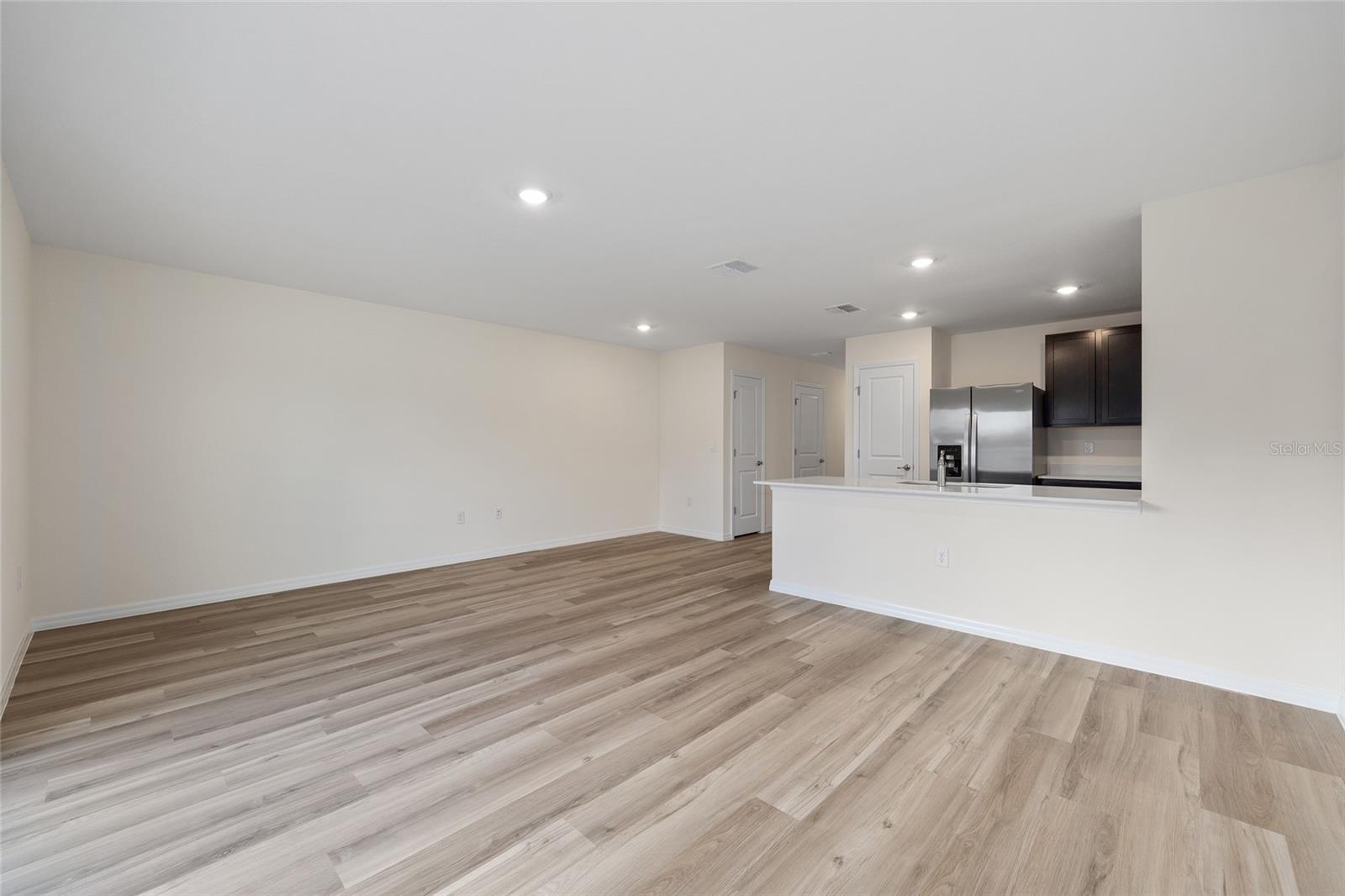 Image 15 of 34 For 6536 82nd Loop