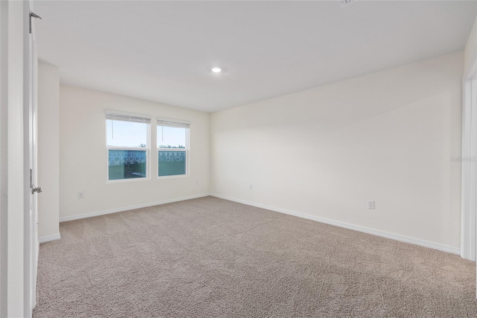 Image 20 of 34 For 6536 82nd Loop