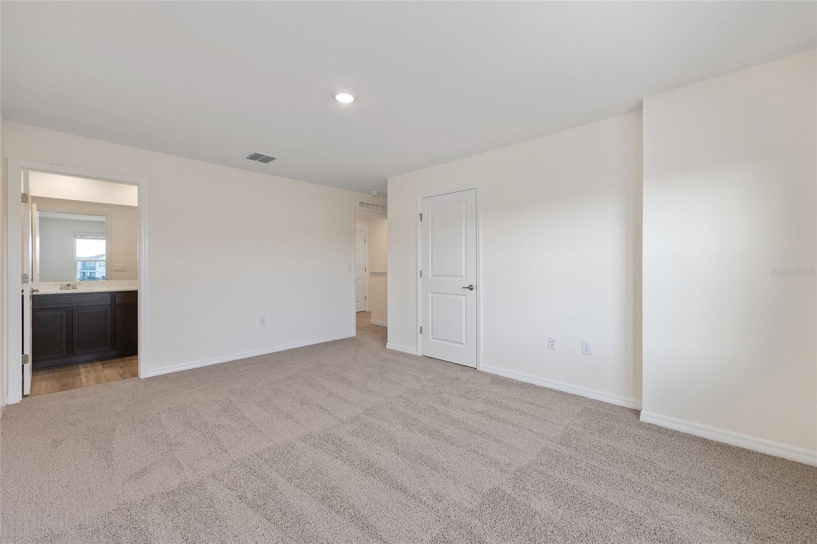 Image 21 of 34 For 6536 82nd Loop